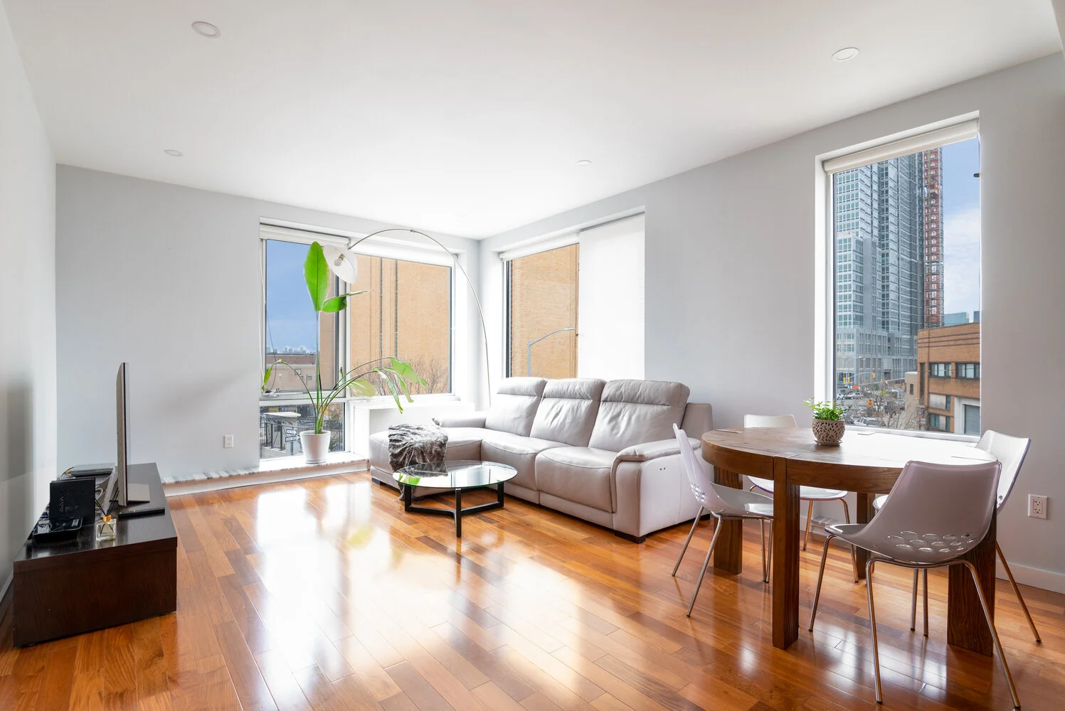 2-40 51st Ave, 2C.jpg