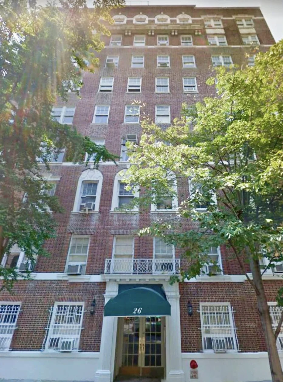26 W 9th St