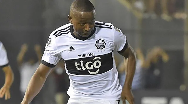 ¿QUIÉN ES MAURICIO CUERO, EL COLOMBIANO DE OLIMPIA QUE SALIÓ FIGURA FRENTE A JUNIOR?