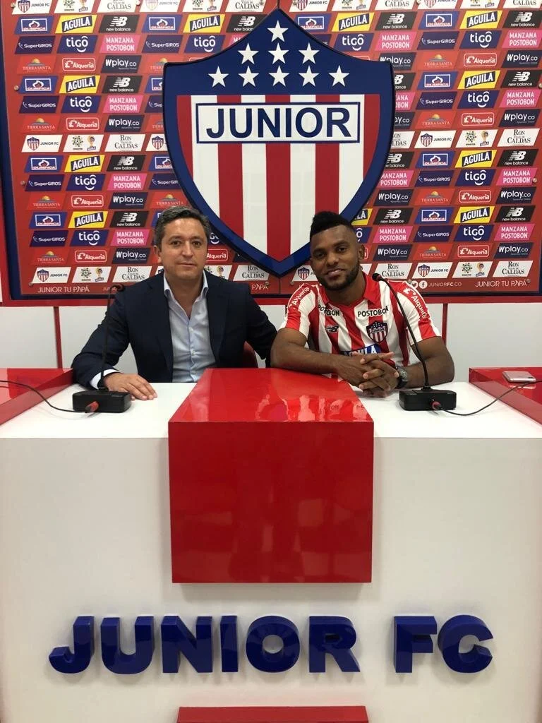 JUNIOR SE LIBERA DE LA CLÁUSULA DE COMPRA OBLIGATORIA POR BORJA