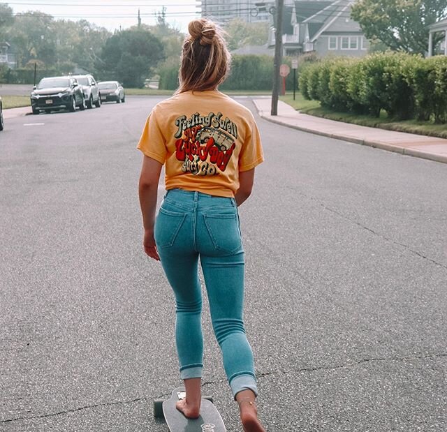 Love our collaborations with @feeling.swell ! Here is the newest design called the Magic School Bus tee and tank! Men&rsquo;s tank is coming soon! Here is our shop gal and @feeling.swell ambassador @emma___sacco looking fabulous! Thank you for the pi
