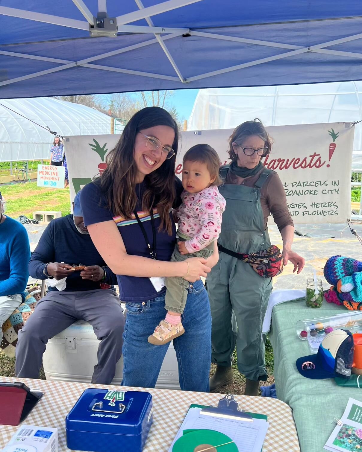 We're so delighted that so many of you came out to celebrate with us at the Lick Run Farm Spring Social this Saturday! Here's hoping you had as much fun as we did!
#eatyouryard #egghunt #springsocial