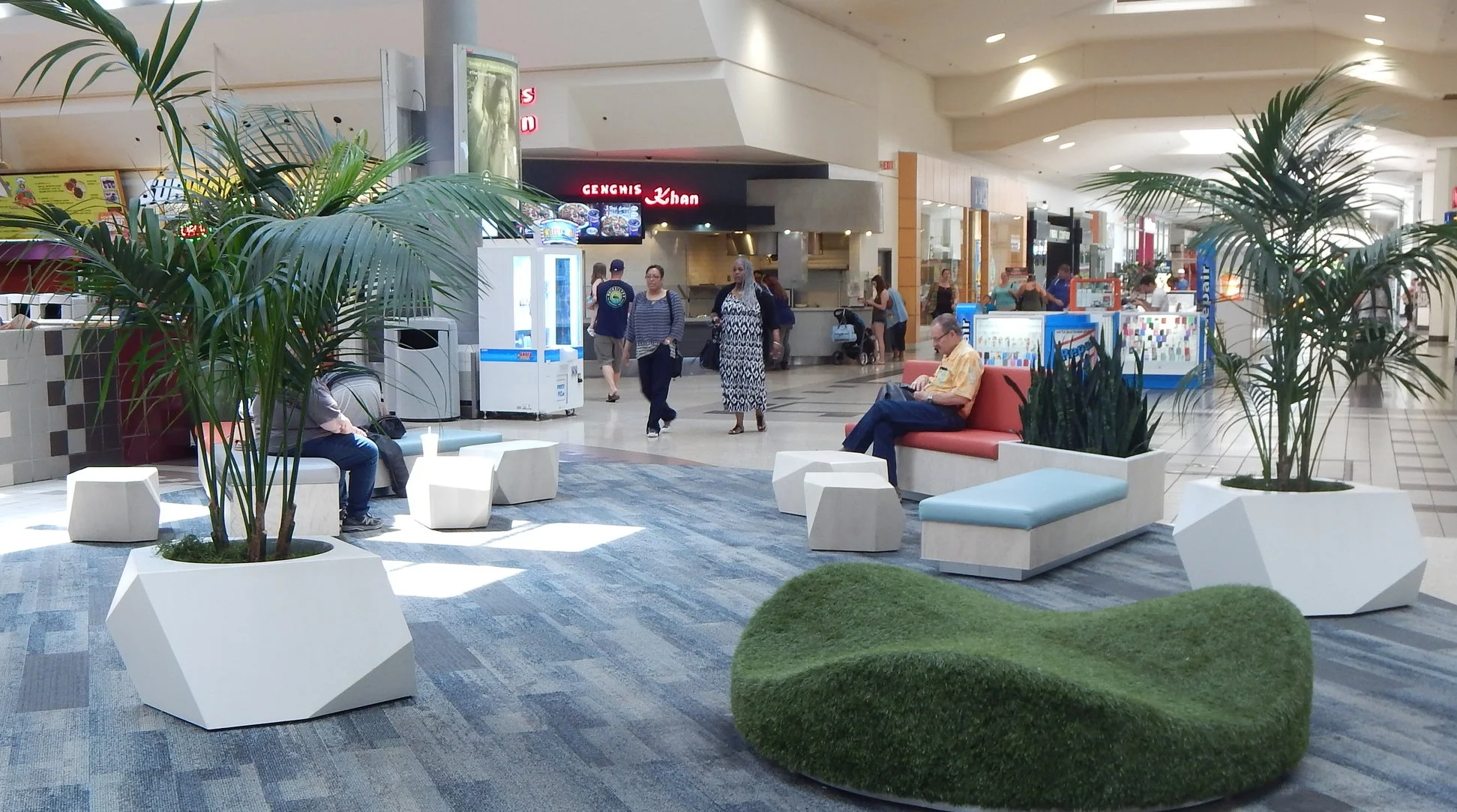 Food Court.JPG
