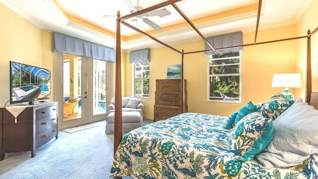 laurene%27s%2Bbedroom.jpg
