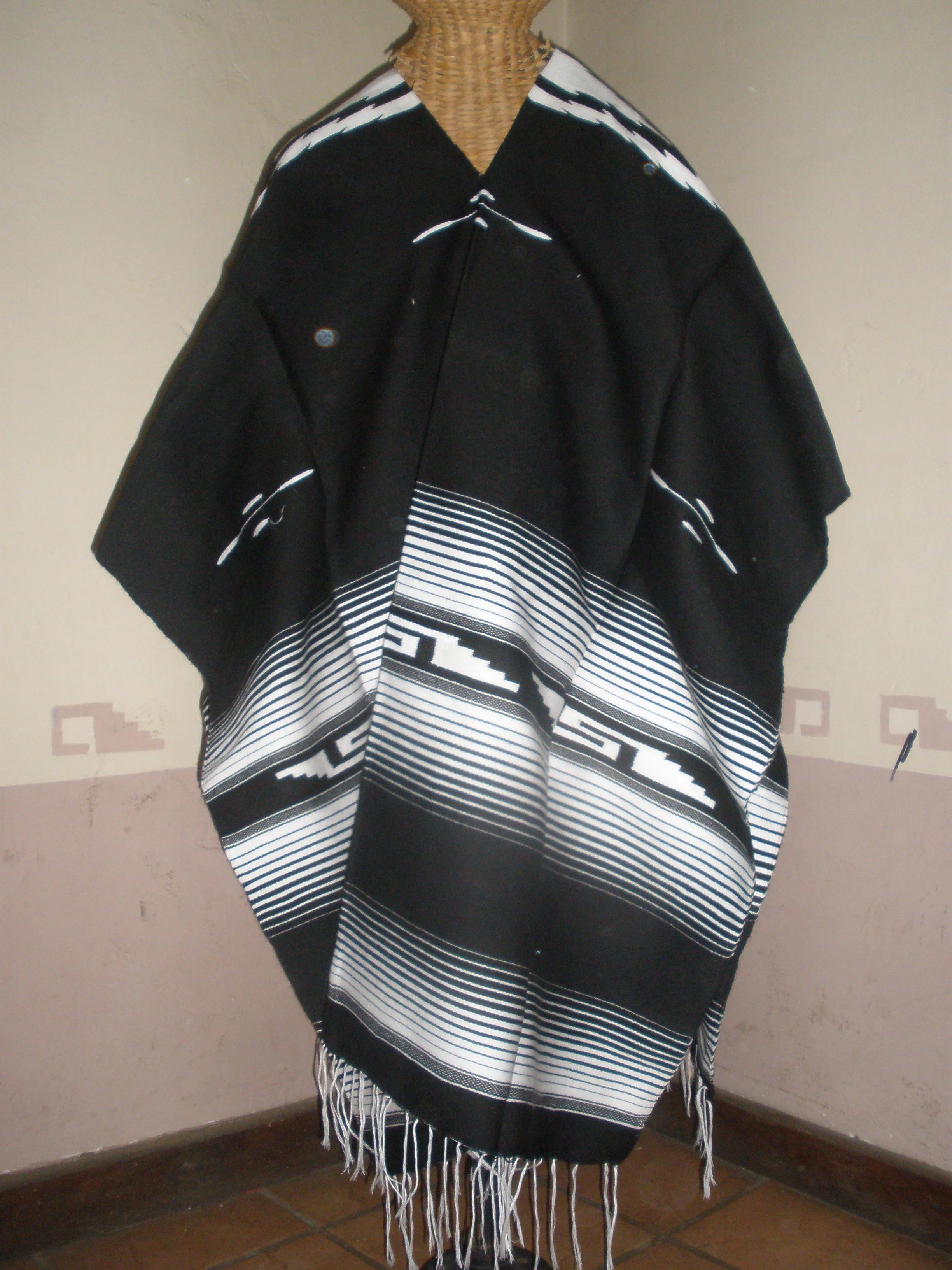 Gaban Negro/Bco Acrilan Fino
