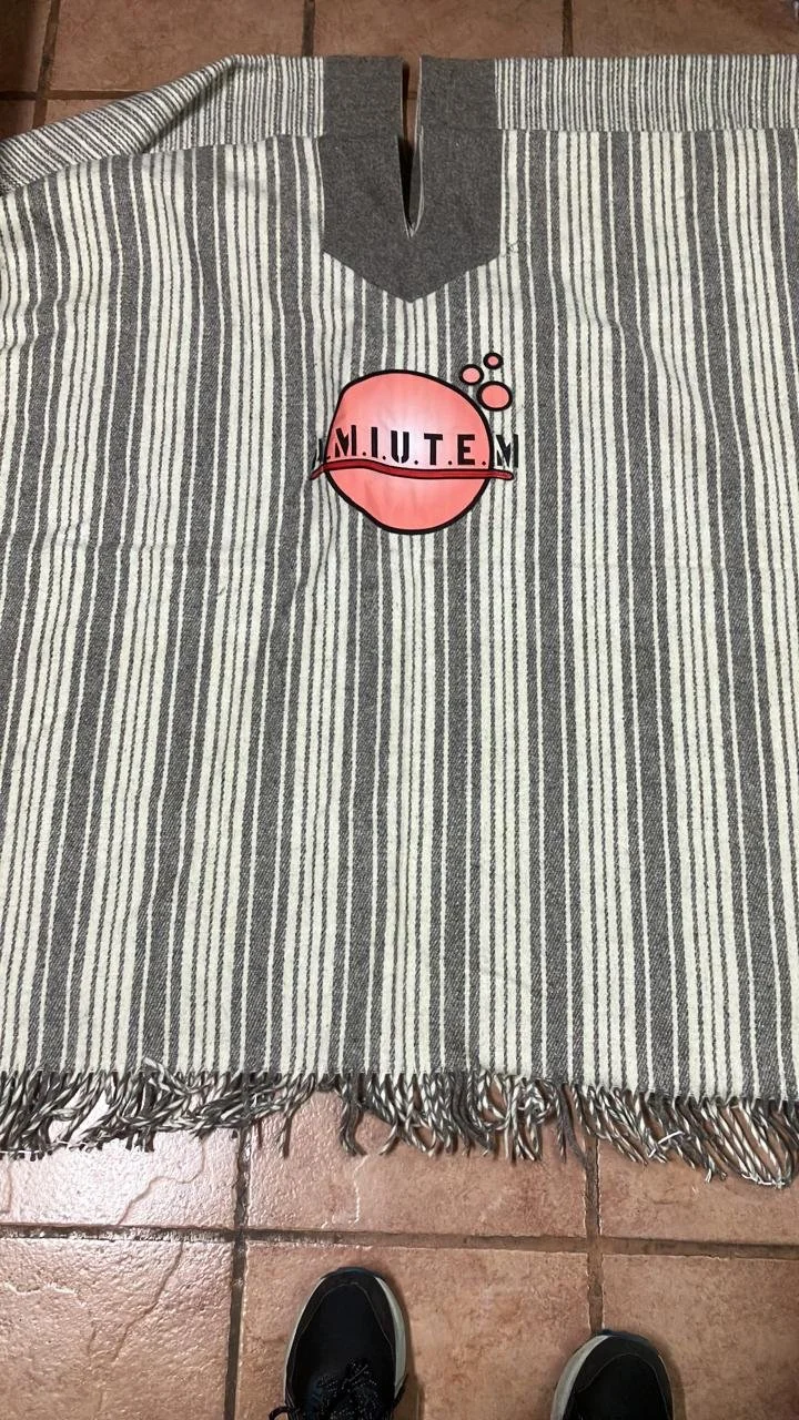 GABAN DE LANA PLANCHADA/NATURAL WOOL GABAN