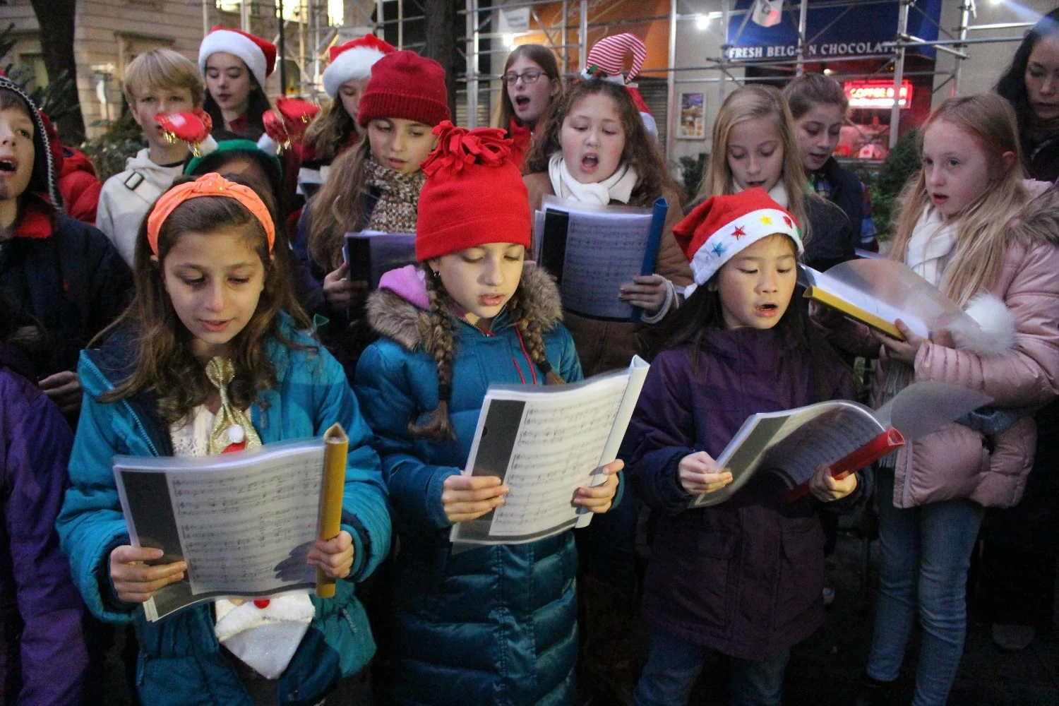 2017-Carol-Concert-and-Tree-Lighting-St-Georges-Society-NY-SGSNY (4).jpg