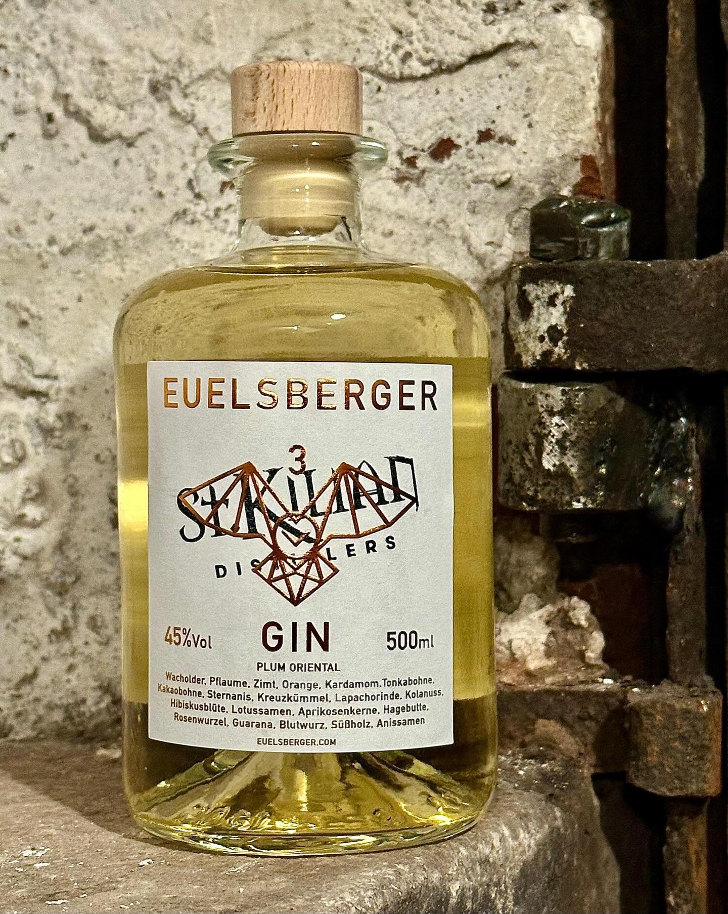 ❄️ EUELSBERGER WINTER  HIGHLIGHT ❄️
🔥 Leute, wir haben etwas wirklich Besonderes f&uuml;r Euch. Das haut auch uns aus den Socken. 🧦🎅🏼

114 Flaschen unseres 🦉#3 Gin PLUM ORIENTAL haben eine Reise hinter sich, die man nur als abgefahren bezeichnen