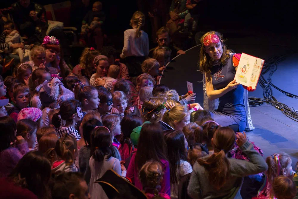 Dress Up Attack 2016 Book reading for kids at the Sydney Opera House for Dress Up Attack. Photo Daniel Boud