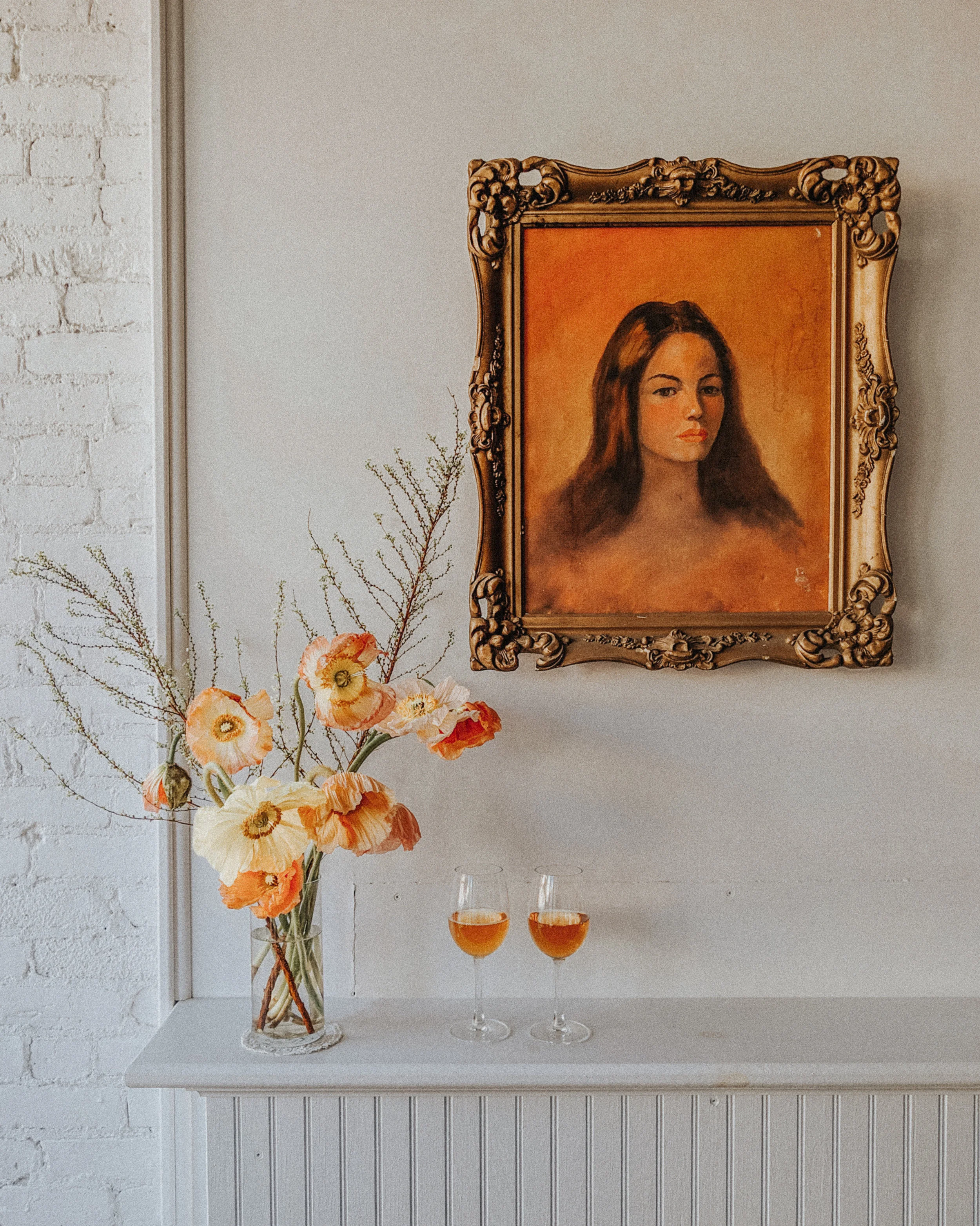 A sparkling orange for her, a still orange for him