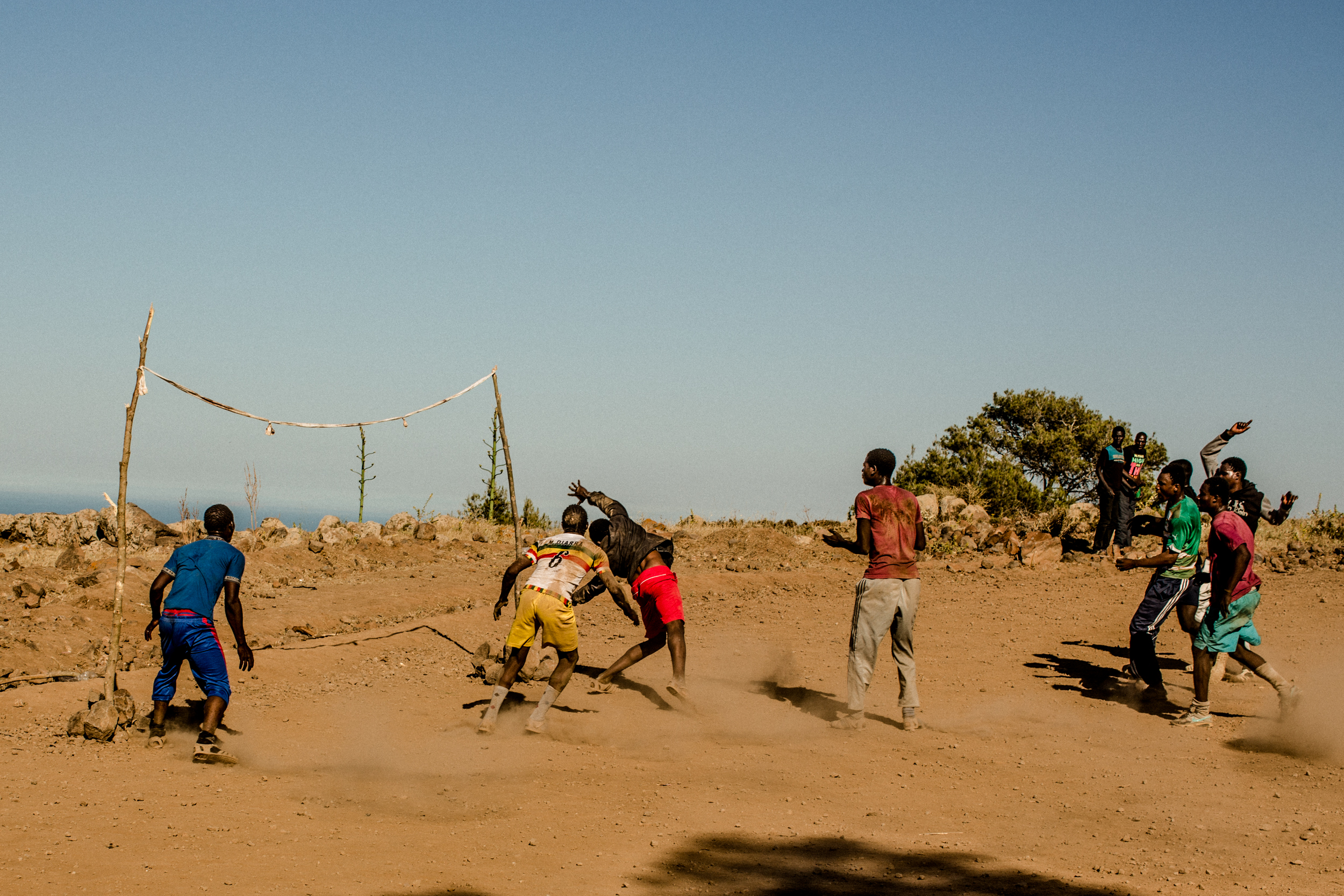 A Malian player scored against the Ivory Coast in a football match between teams from the two countries.