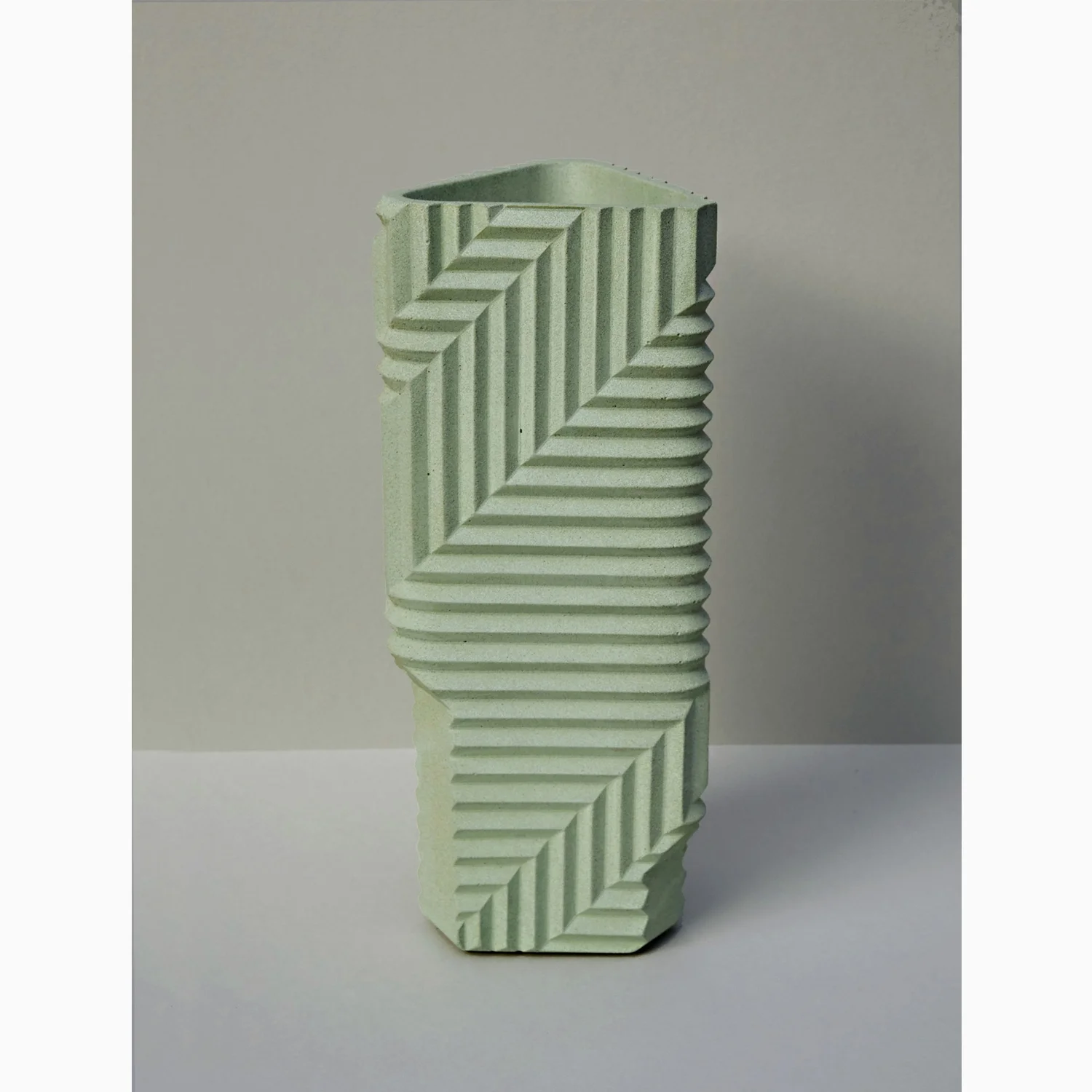 HB_Sage_green_vase_square_1500px.jpg