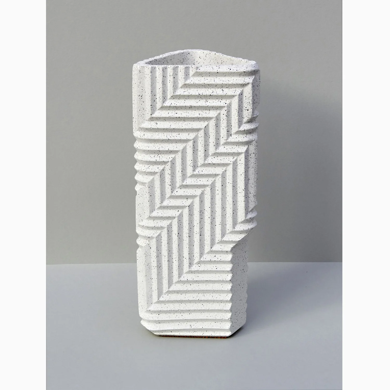 HB_Granite_vase_square_1500px.jpg