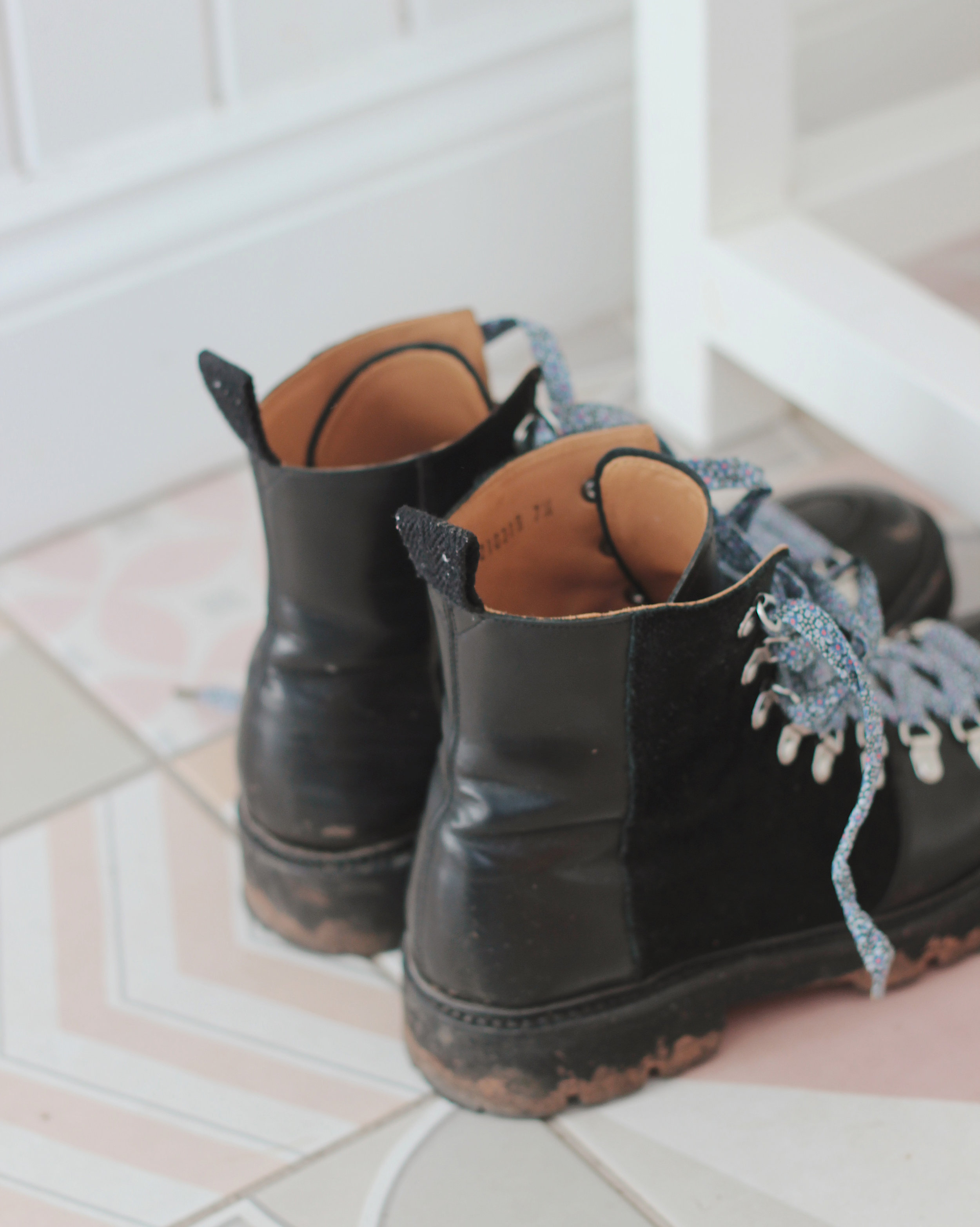 holly grenson boots