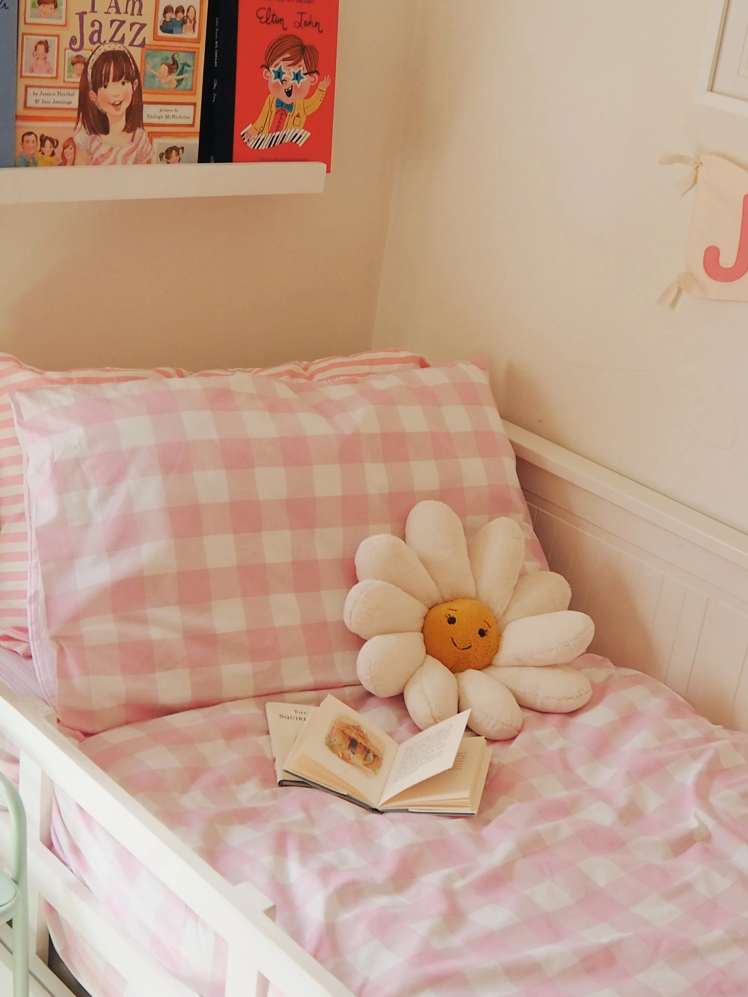 AD: Decluttering a Children’s Bedroom with Very