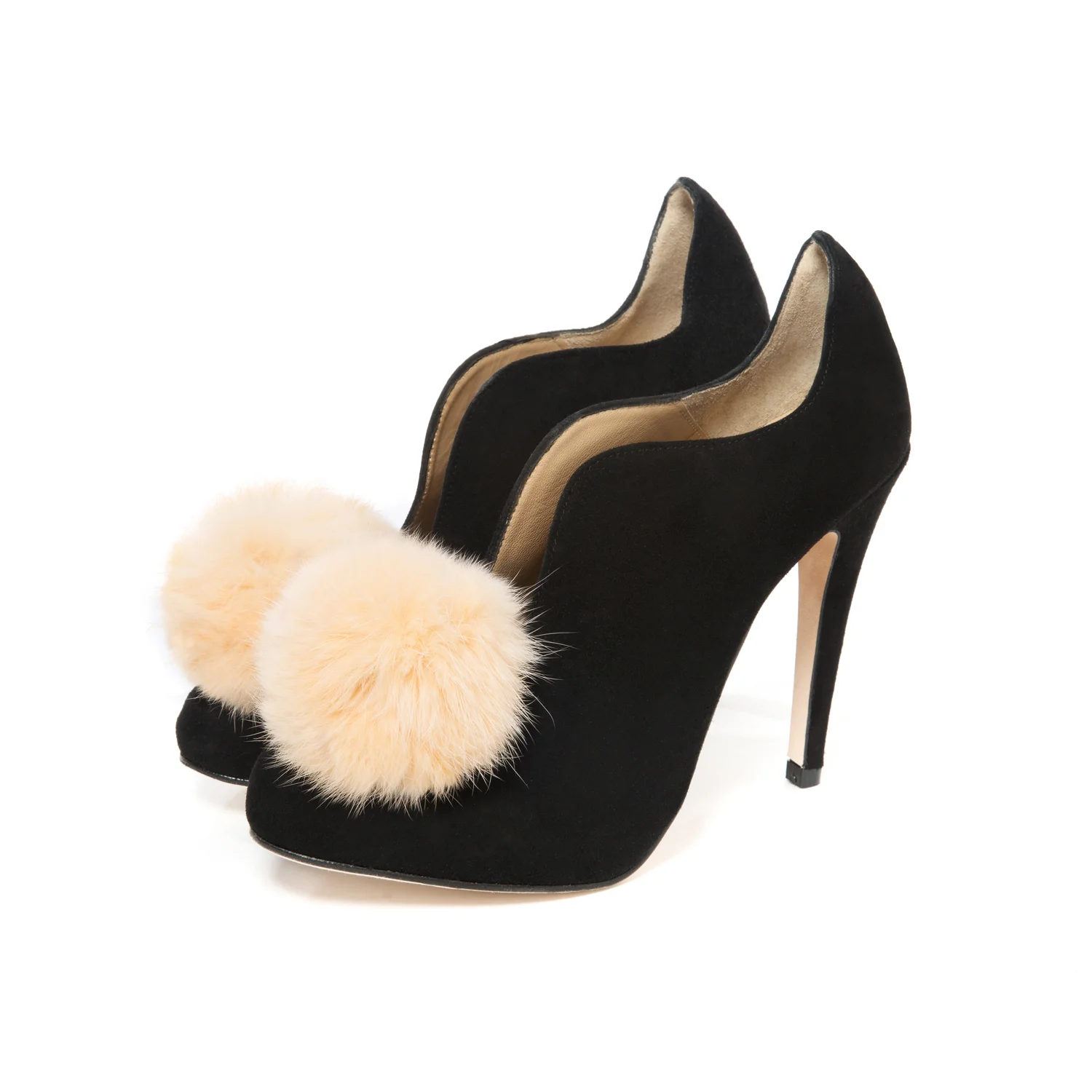 NudePomHeels.jpg