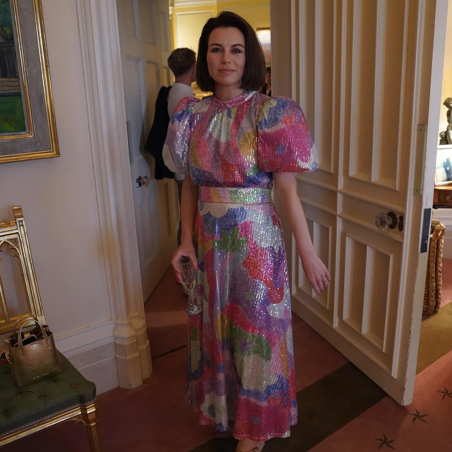 MEGA DRESS MOMENT! ✨ 🌈🥂
〰️
Sequin rainbows bringing much JOY! Thanks to @tabernam_tarporley for introducing me to this beauty by @celiabdesigner 
〰️
#dresslikeyoumeanit