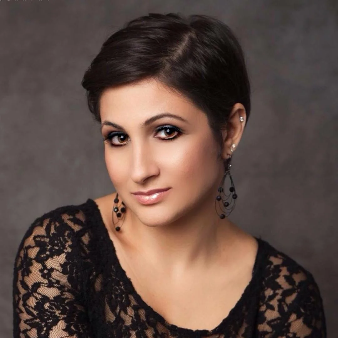 DeeVa Beauty -Makeup Artist - nj (a).jpg