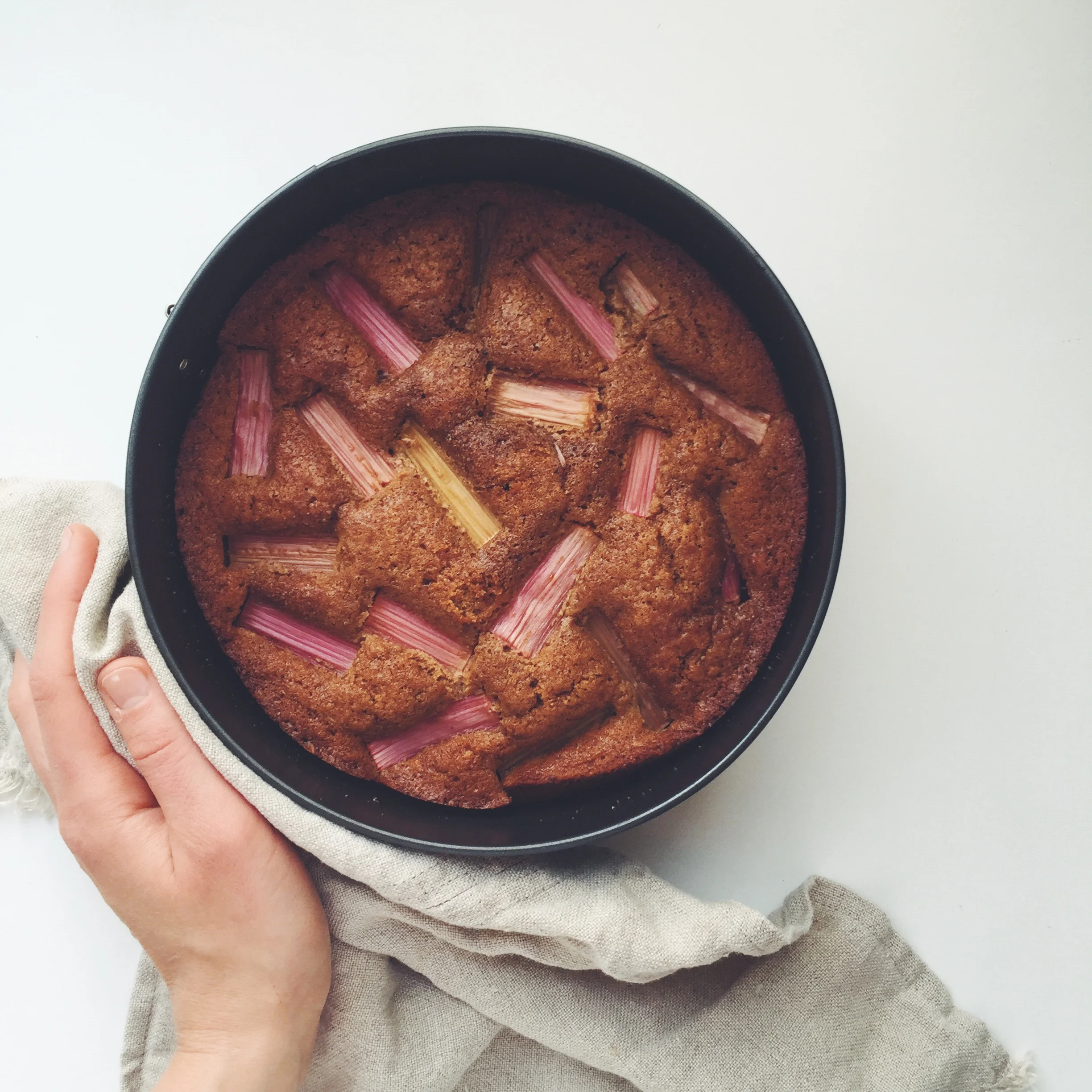 Rhubarb, vanilla, butter cake