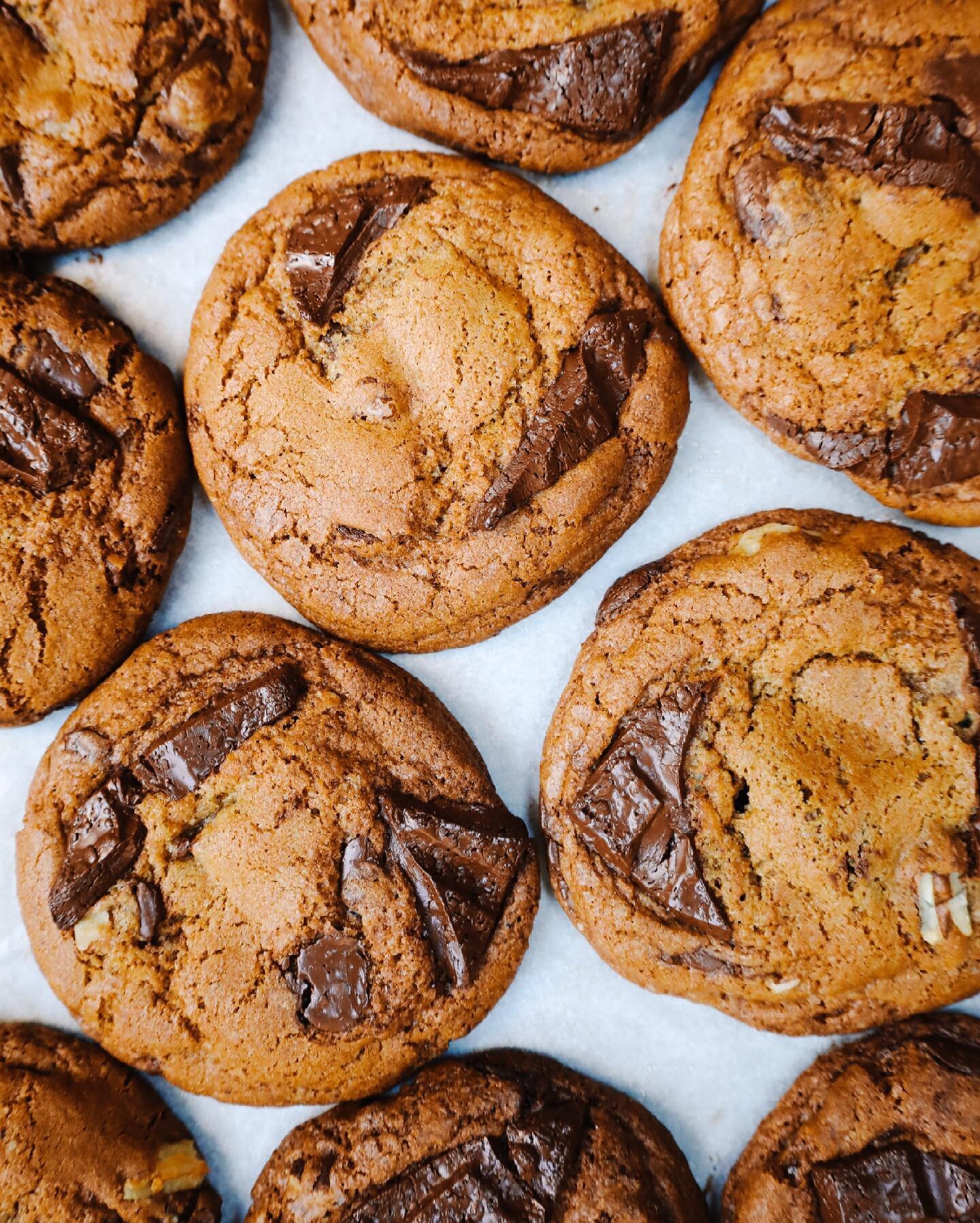 Cookie Friday! Chewy, chocolatey with a little nutty crunch. Find the recipe for these brown butter chocolate pecan cookies on the site.