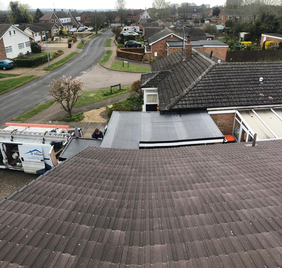 d haynes roofing, milton keynes roof repair, northamptonshire roofer, bedford roofing, roof tile.jpg