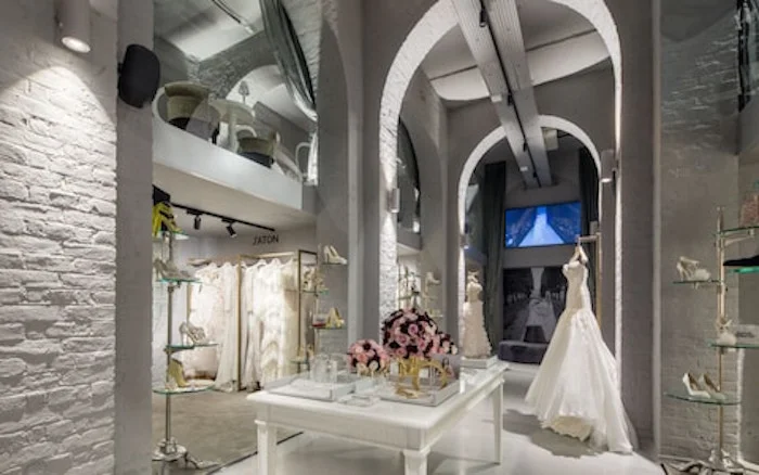 THE WEDDING GALLERY_LIZ LINKLETER 2.jpeg