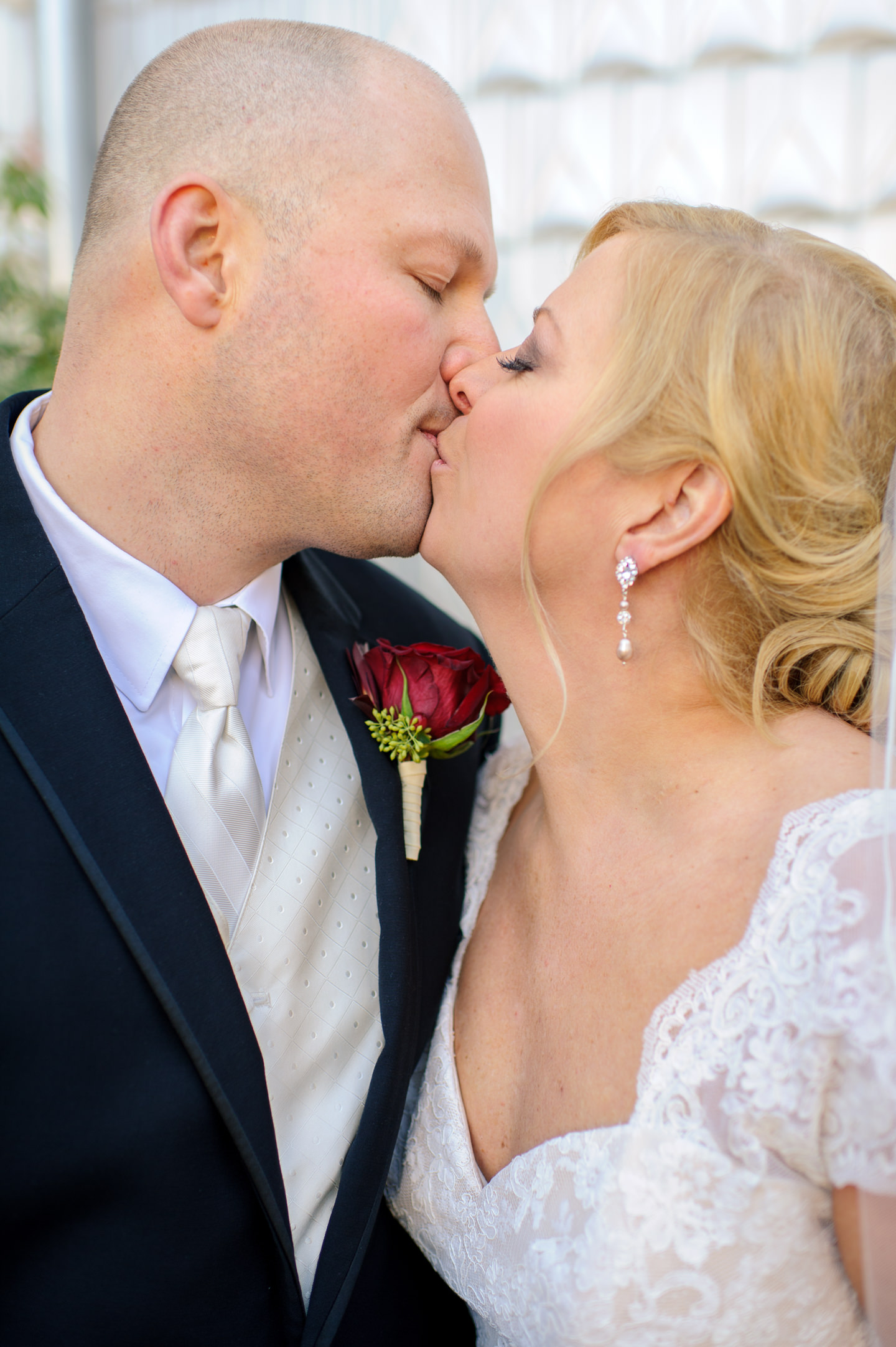 Bride and Groom Wedding Portrait outside of Edgewater Hotel