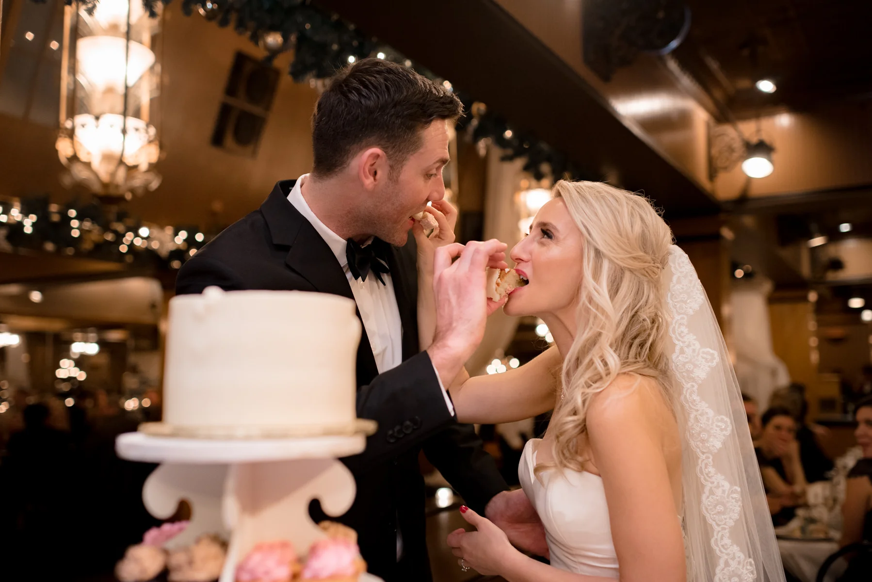 Andrew Tat - Documentary Wedding Photography - Lake Union Cafe - Seattle, Washington -Rachel and Ryan - 37.jpg