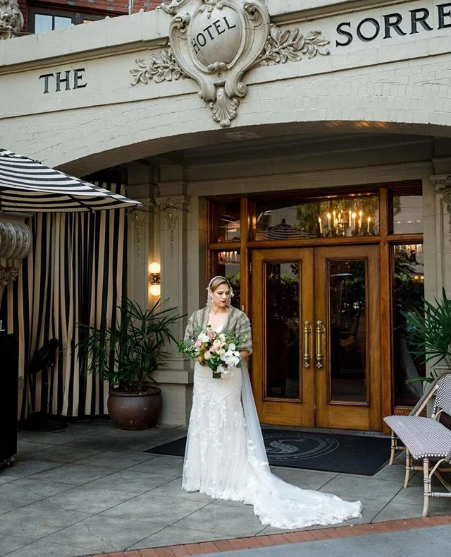 Elegance 👰
.
.
.
.
.
.
.
.
.
#wedding #weddings #weddingphotography #weddingphotographer #hotelsorrento #seattle #seattleweddingphotographer #seattlephotographer #washington #pacificnorthwest #pnw #explore #exploretocreate #theknot #junebugweddings 