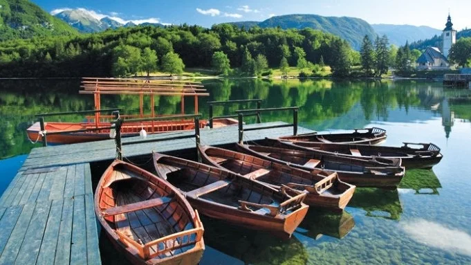 jezero.jpg