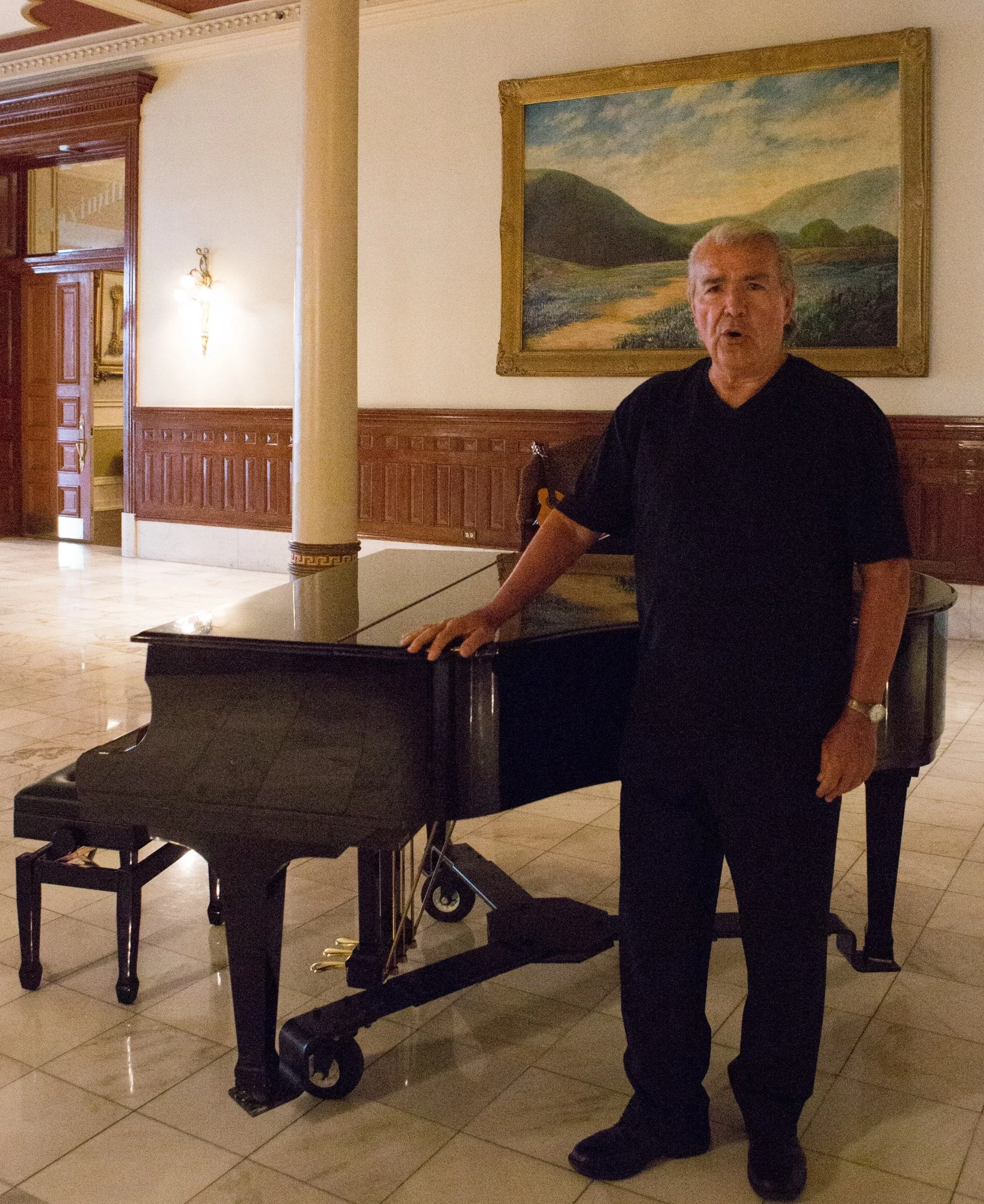 RLSchneider_Piano_cropped.jpg