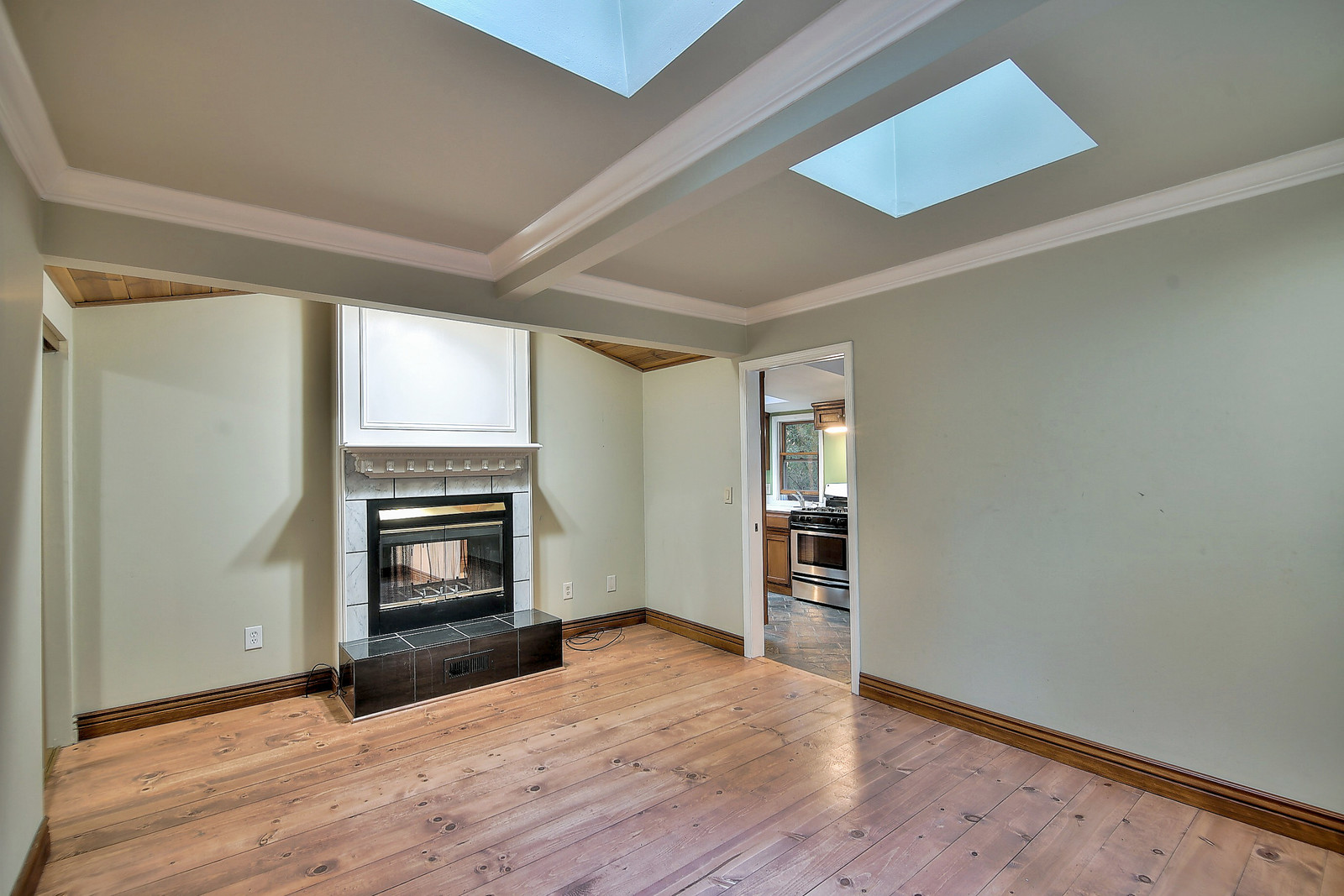 28_f8_11033_Sequoia_Ave_110718_029_mls.jpg
