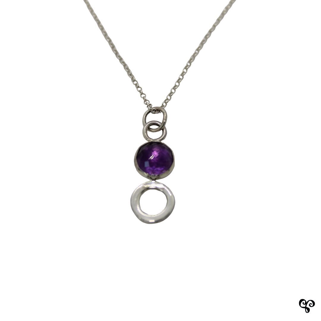 Dreamy Amethyst pendent coming in hot - tap the image for all the details💜
&bull;
&bull;
&bull;
&bull;
#adelaisjewellery #sterlingsilverjewelry #sterlingsilvernecklace #amethystjewelry #amethyst #pendents #mompreneur #shoplocal #supportsmallbusiness