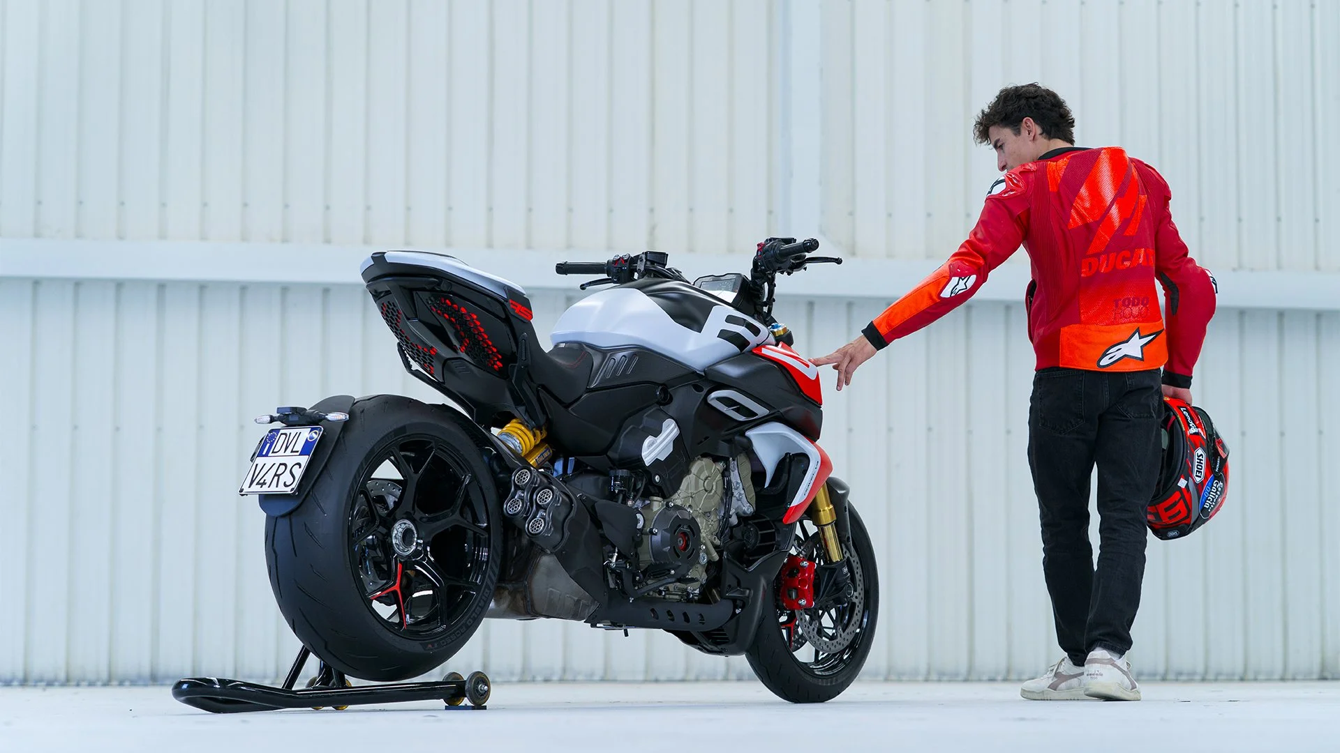 For the boldest, for the fastest.