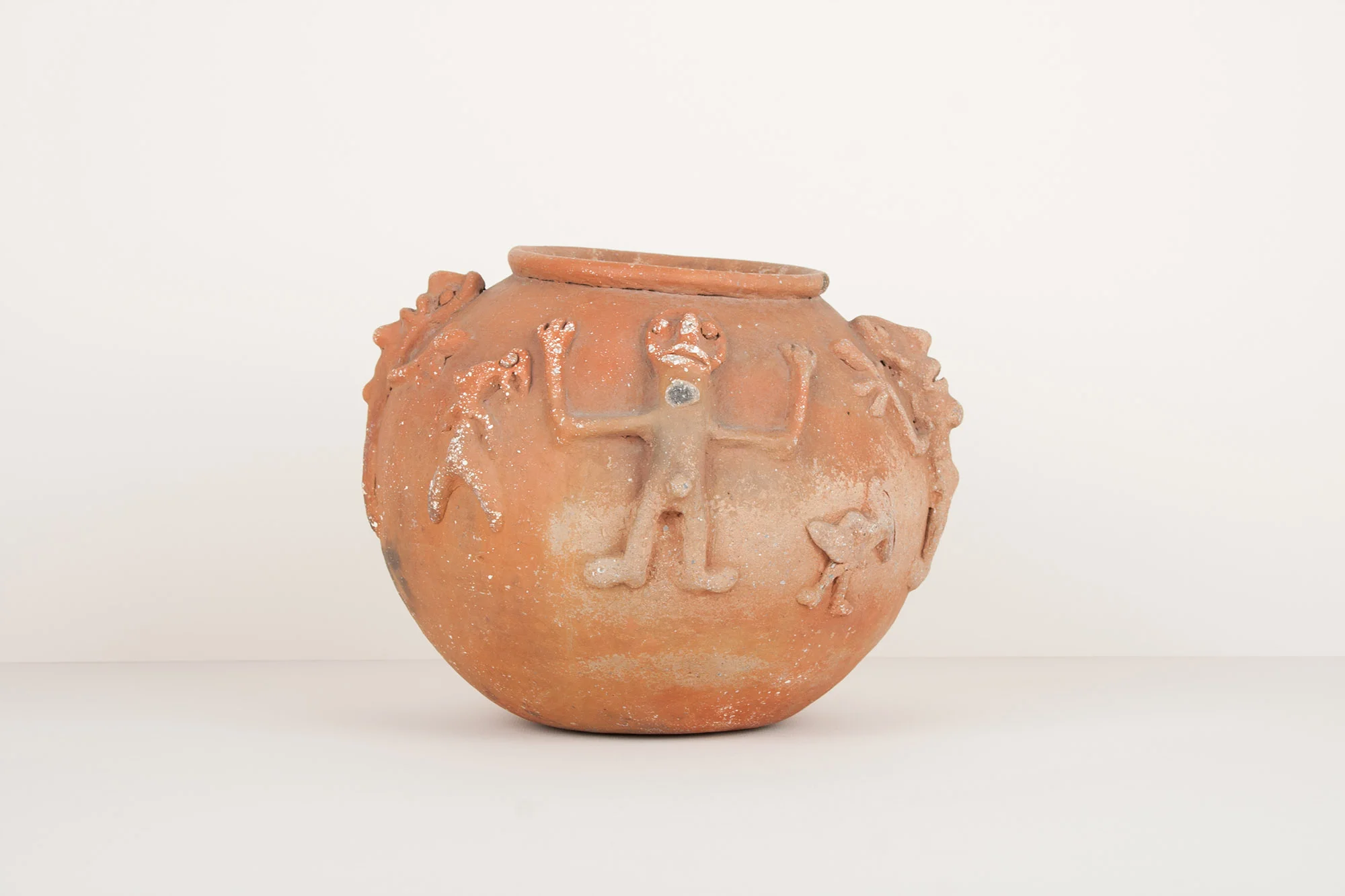 Pot en céramique brute