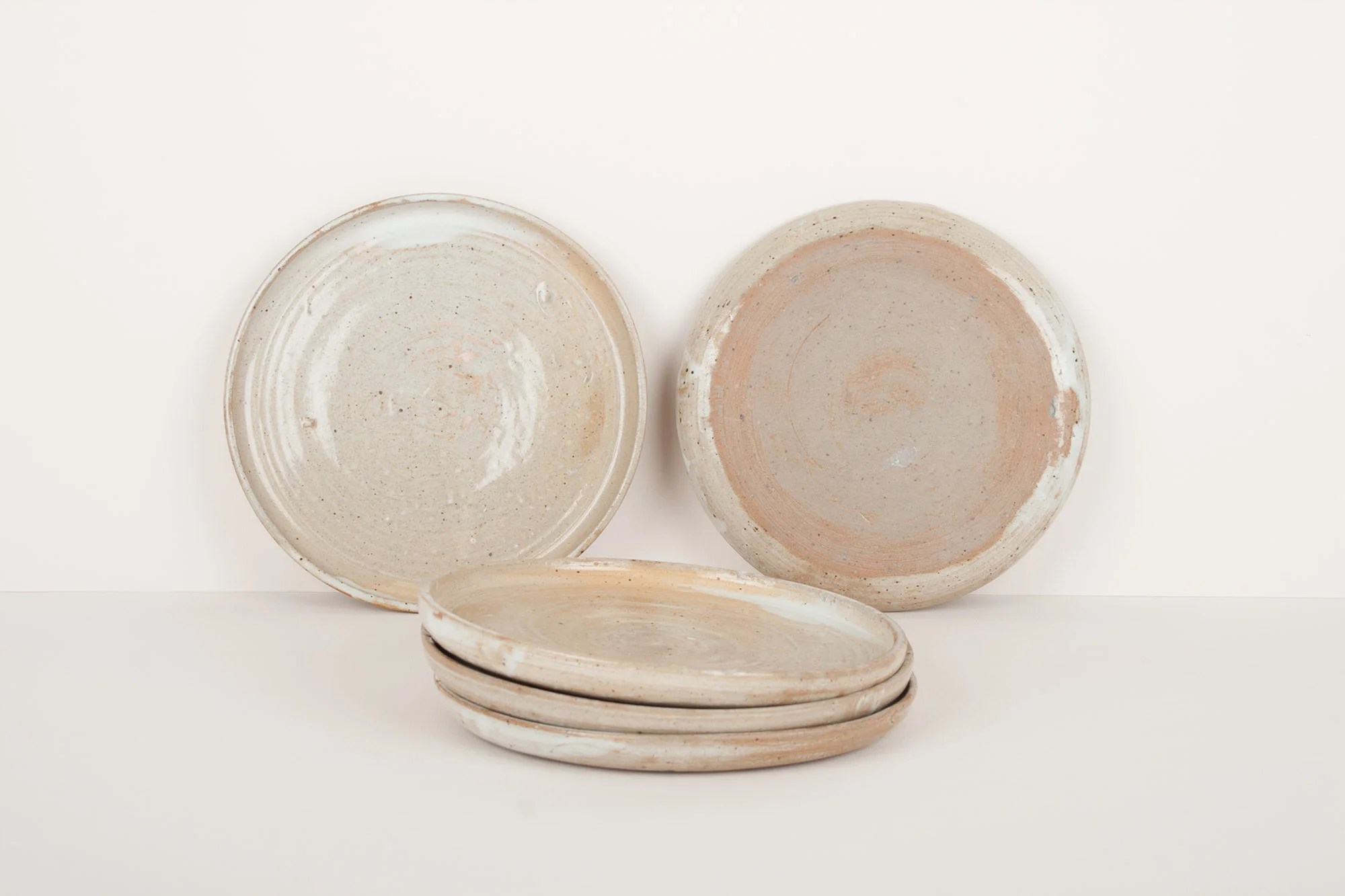 Assiettes irrégulières