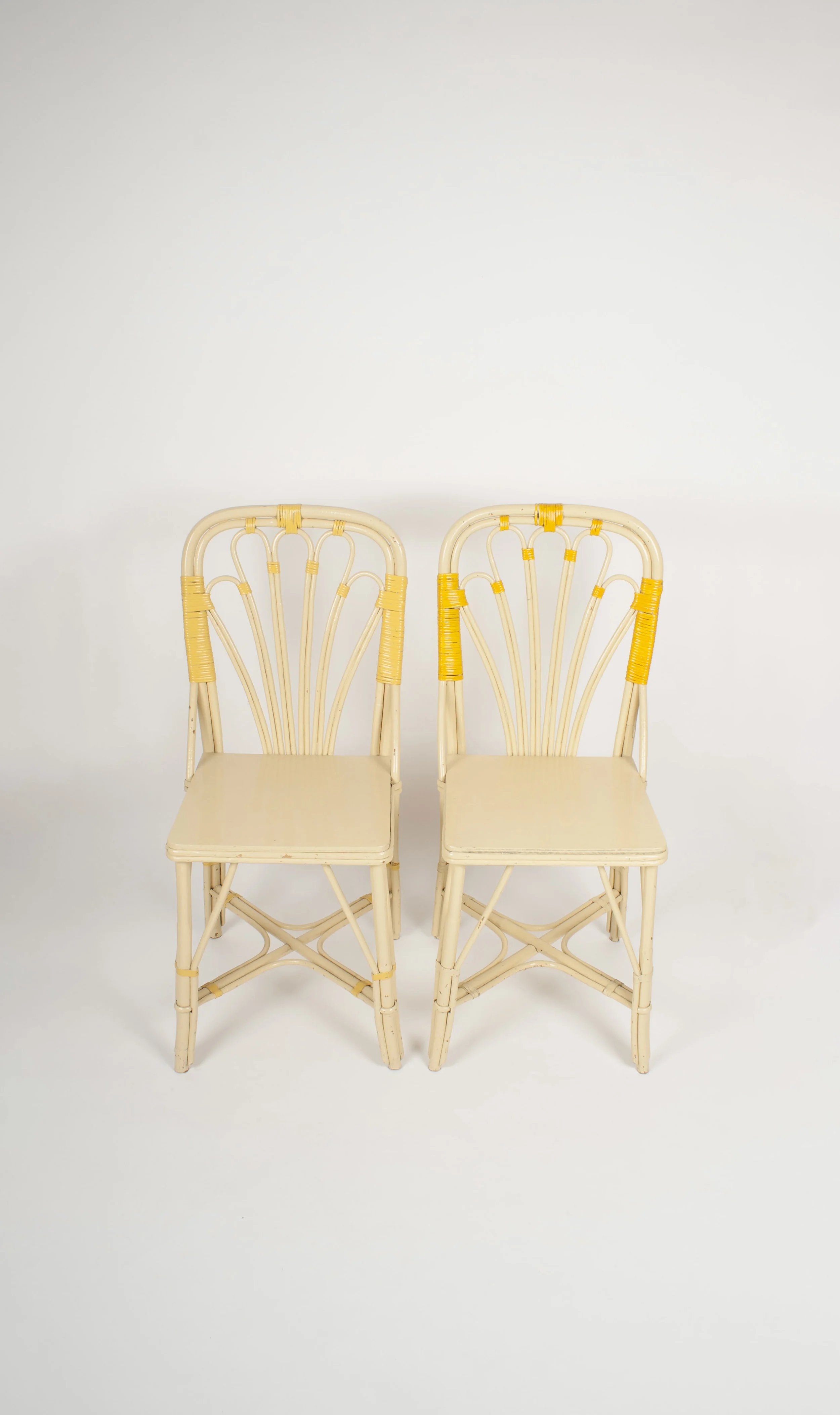 Chaises bistrot parisien
