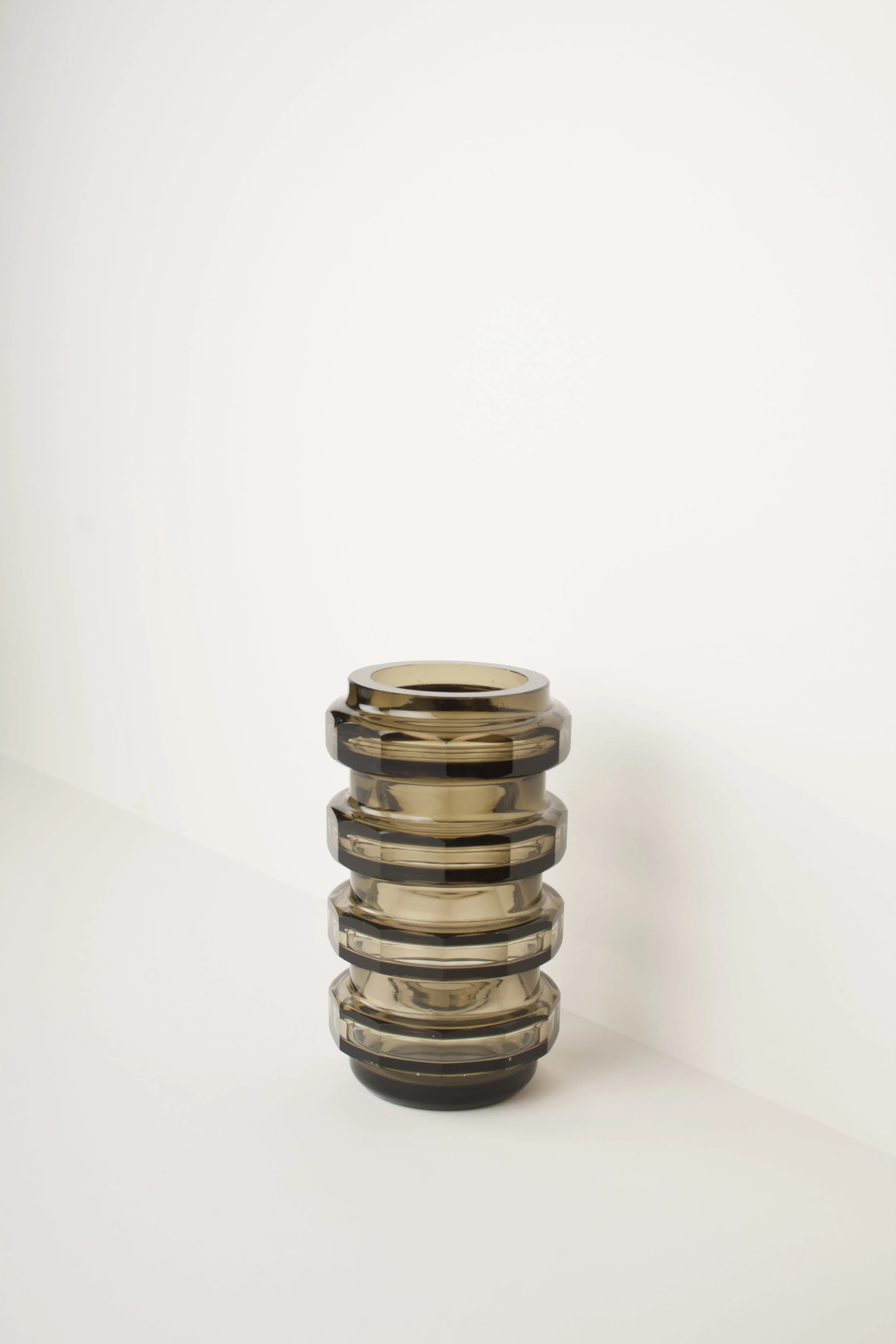 Vase verre fumé années 70