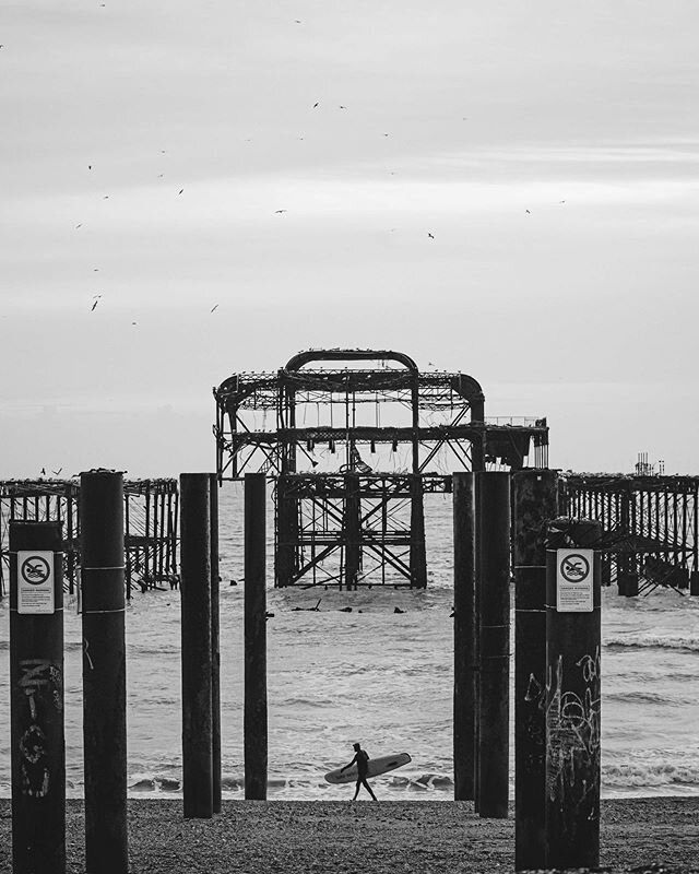 In a world protected by health and safety I love that we have this wreckage on display in our city. .
.
.
.
.
.
#abandonedplaces #abandoned #abandoned_junkies #dogtown #dogtownsurf #brightonwestpier #westpier #westpierbrighton #brightonstreets #brigh