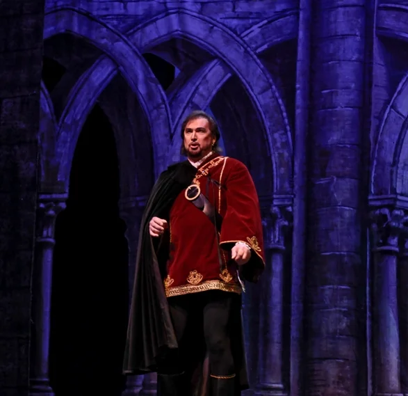Opera May 10 2010 -230-2.jpg