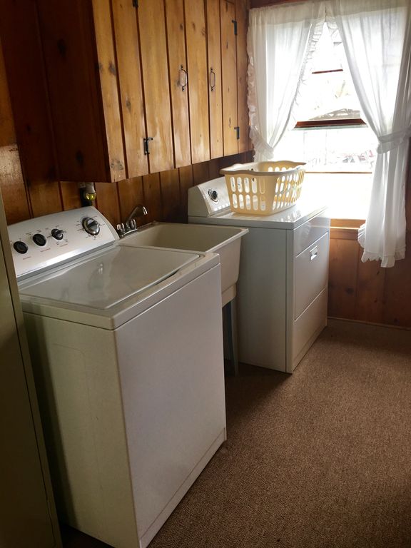 Washer & Dryer in breezeway