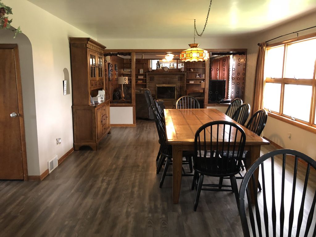 Ding room table- seats 8