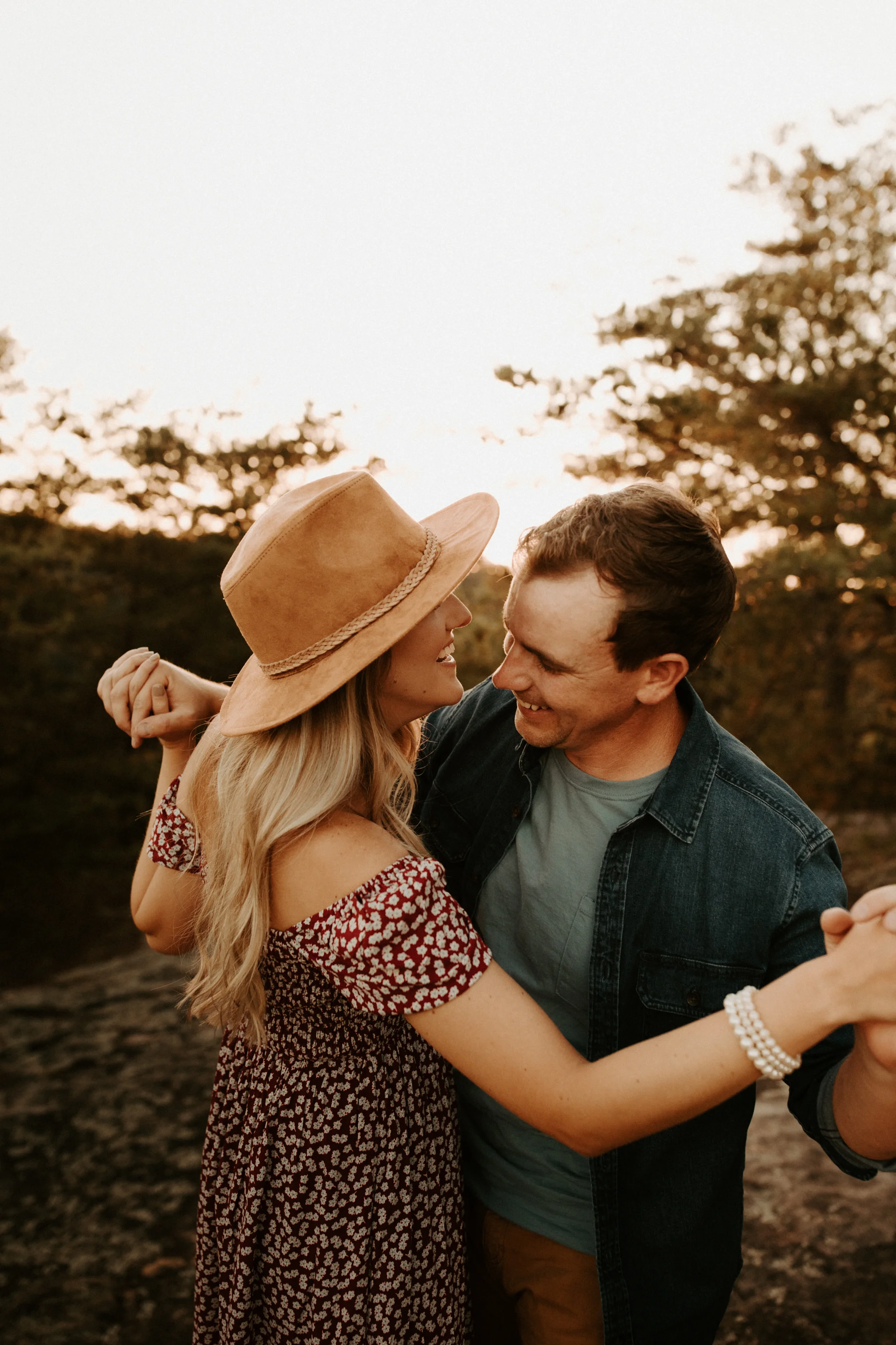 golden hour anniversary session | cookeville, tennessee