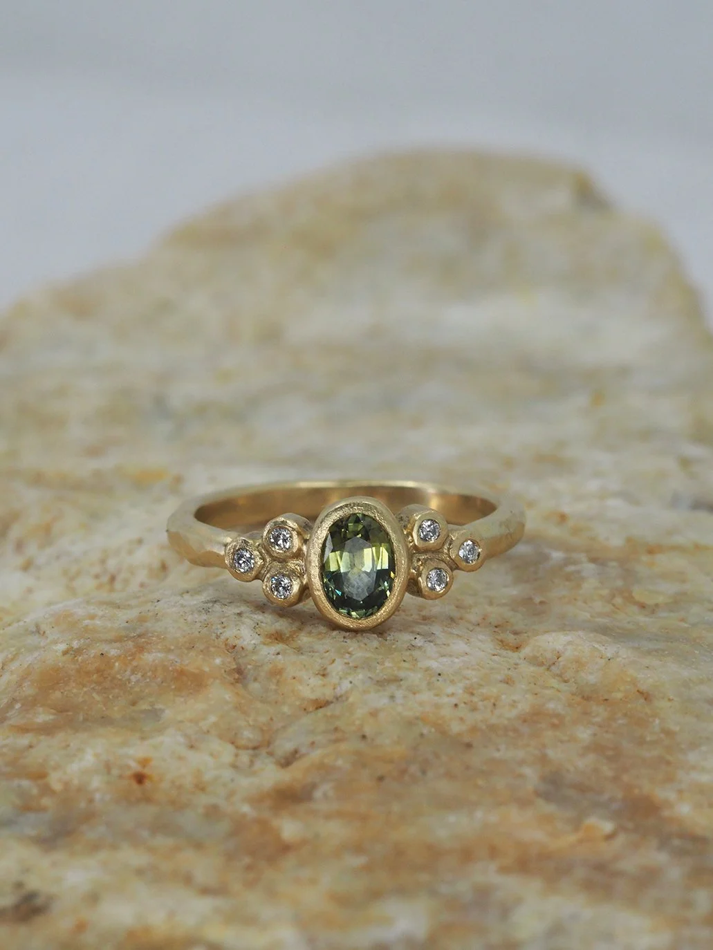 sapphire bead ring8.jpg