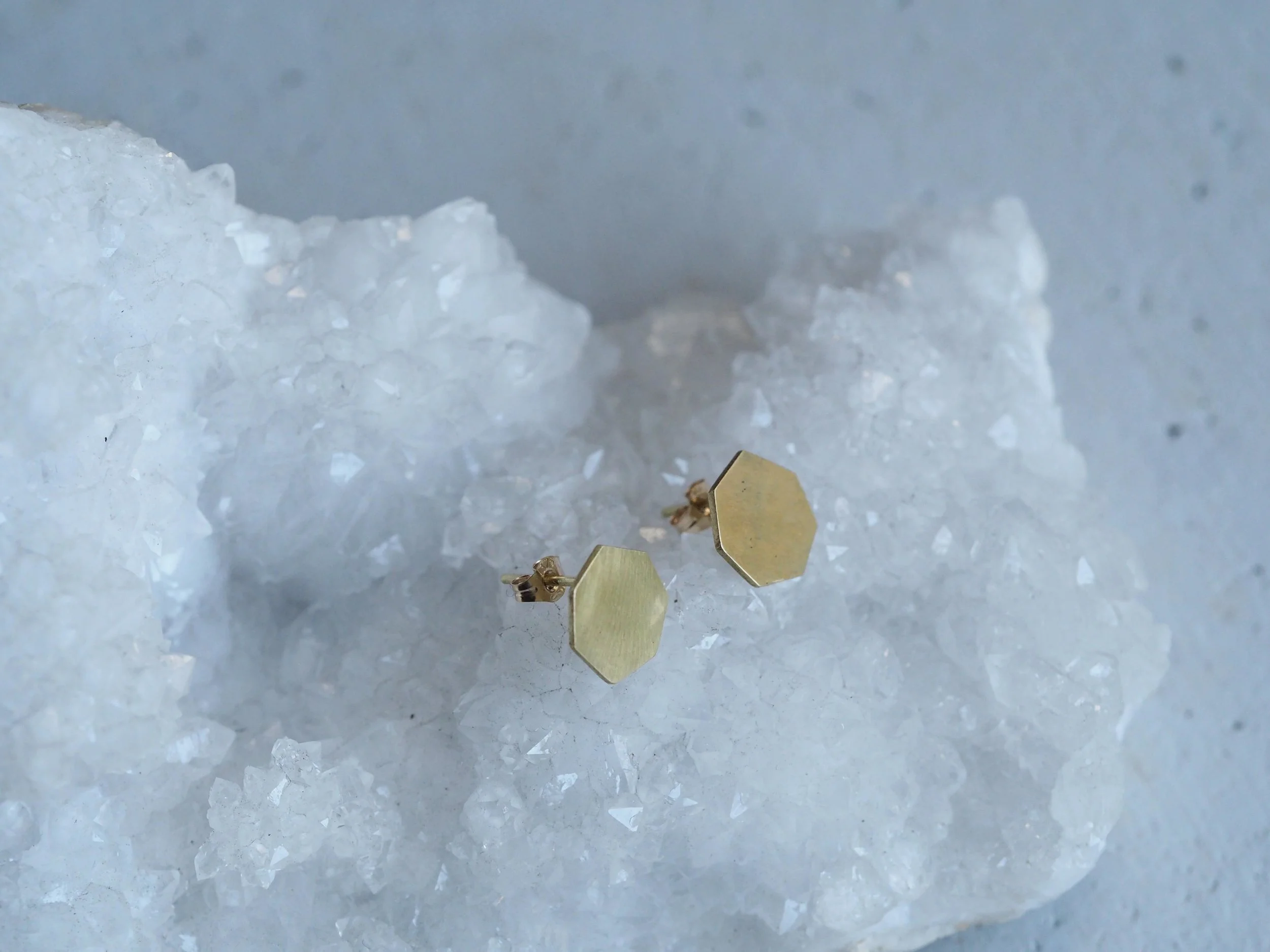 gold geo stud2.jpg