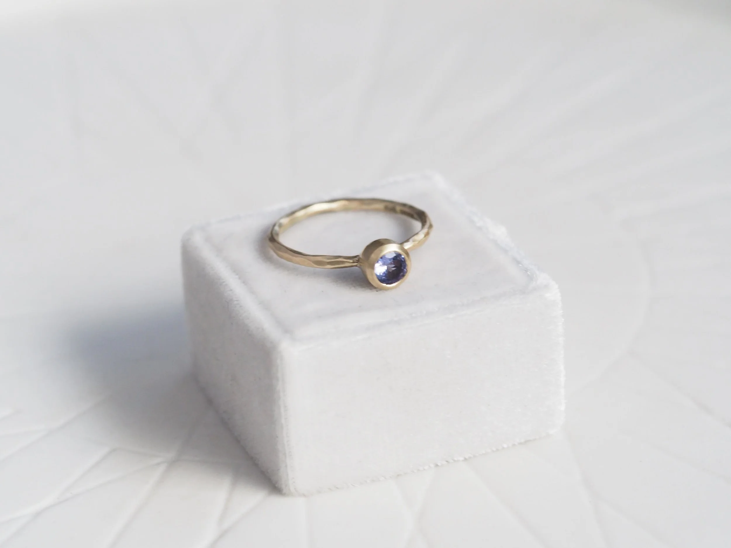 tanzanite slim gold ring 8.jpg