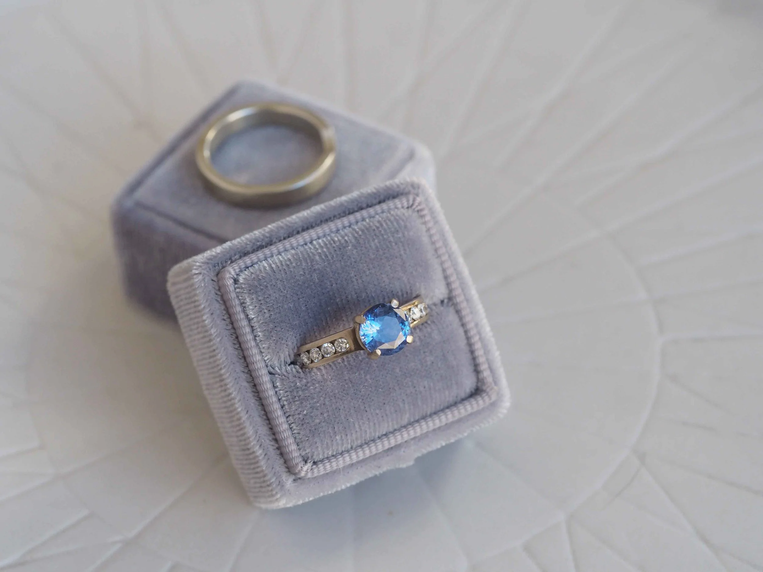 Lifestyle-18ct-White-Gold-Diamond-and-Sapphire-Ring.jpg