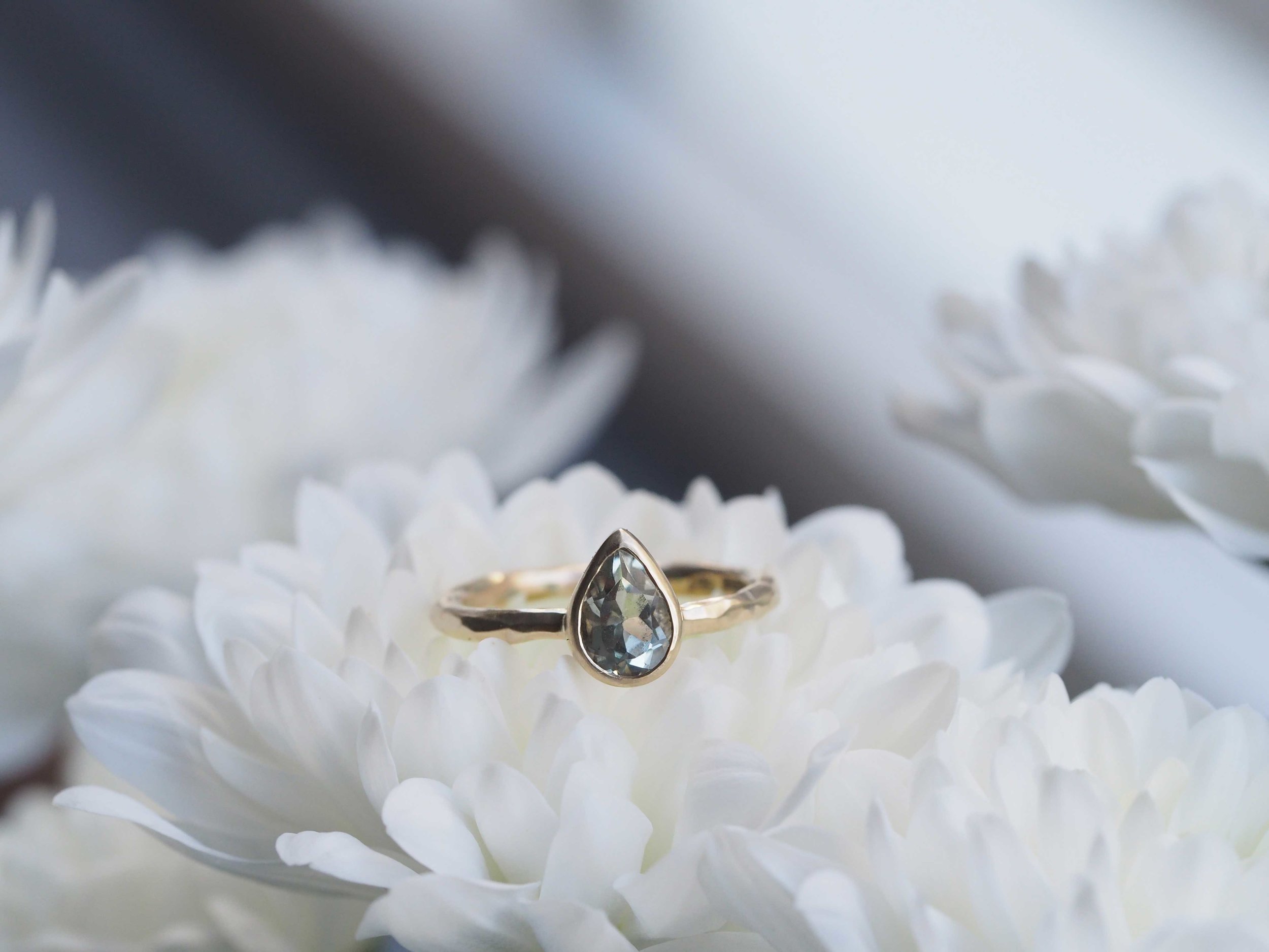 Lead-Image-9ct-Yellow-Gold-Faceted-Band-with-Green-Amethyst.jpg
