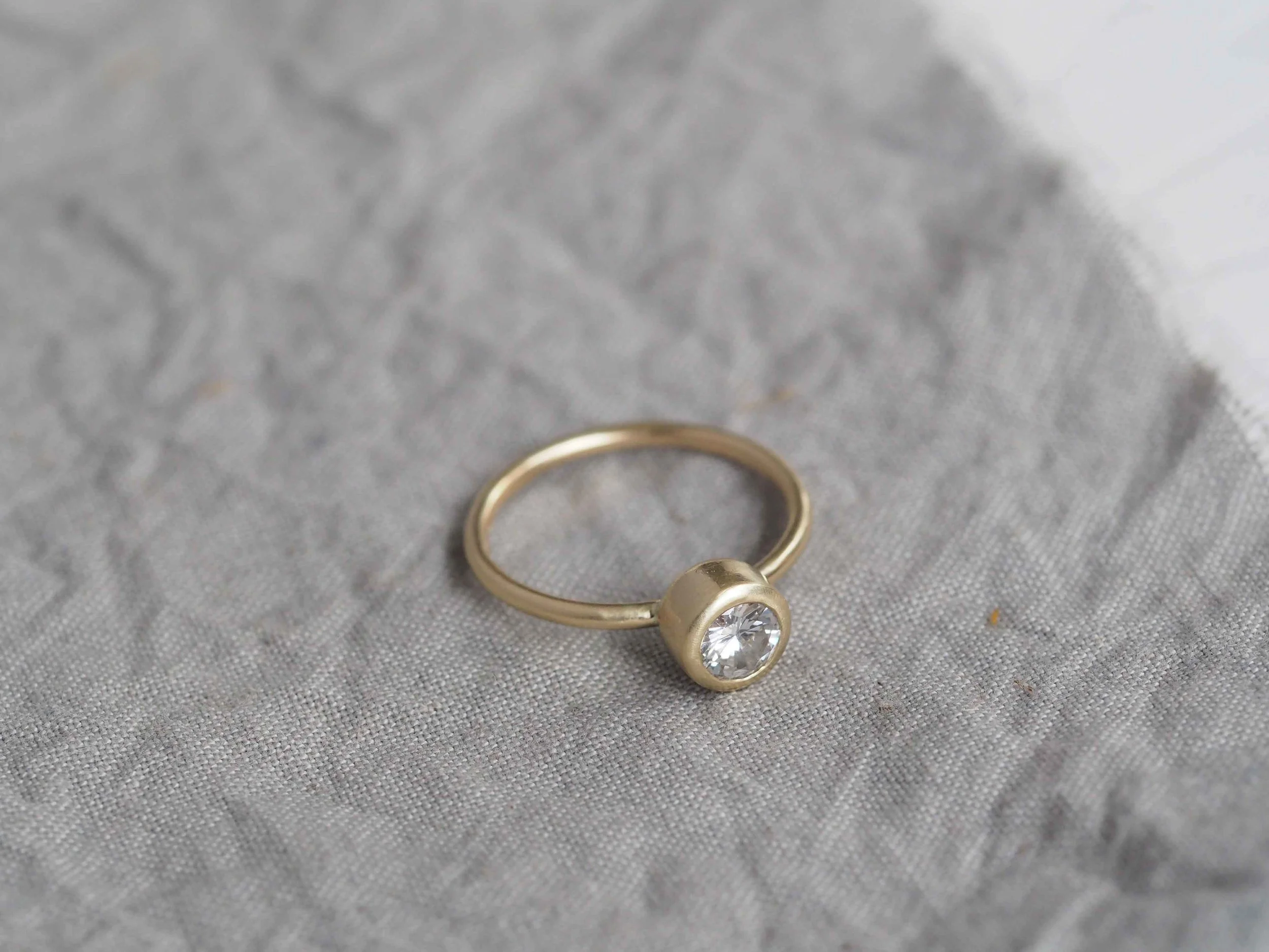 Modern-Minimal-Engagement-Ring.jpg