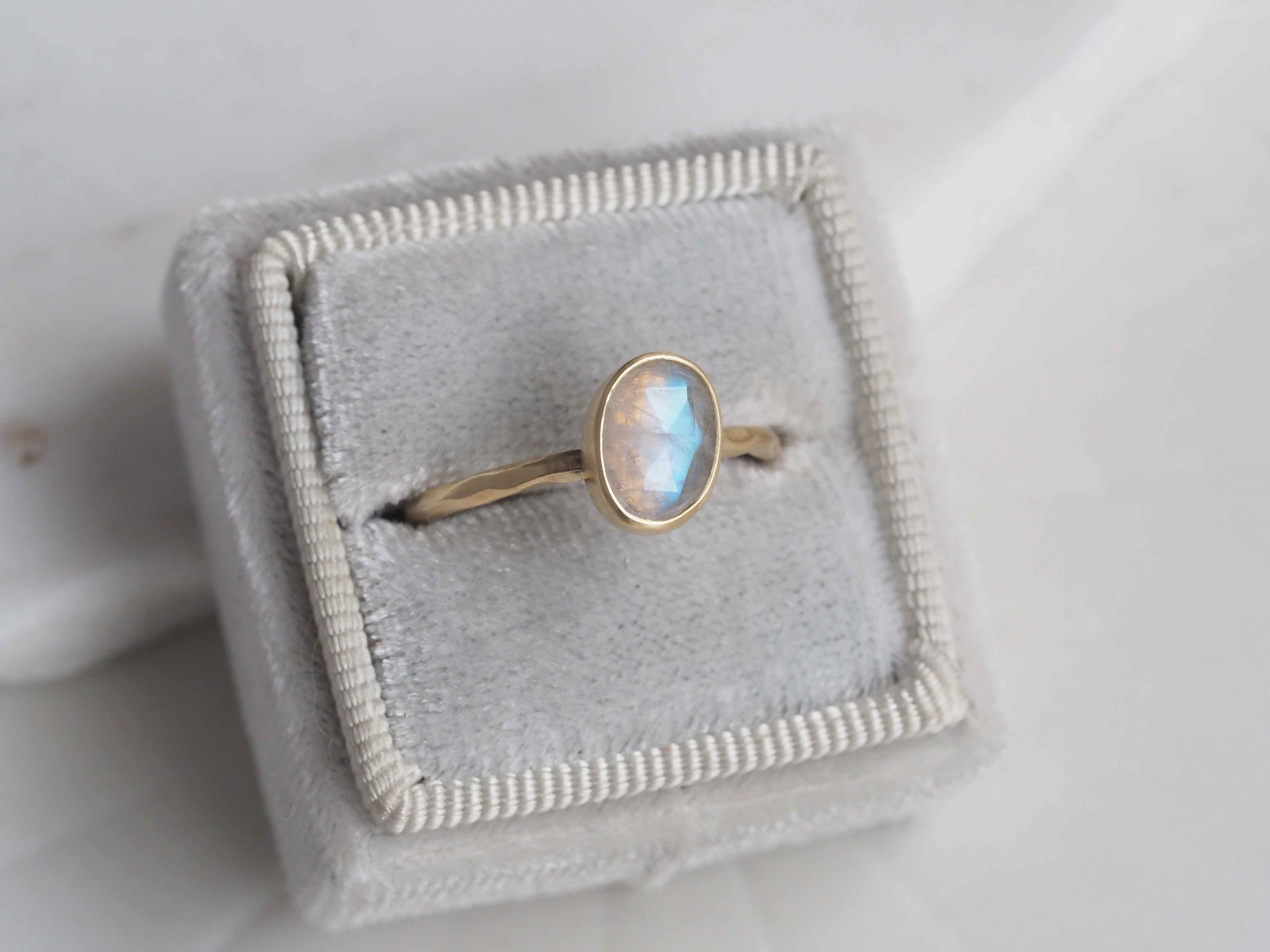 Hannah-Batstone-Contemporary-Jewellery.jpg